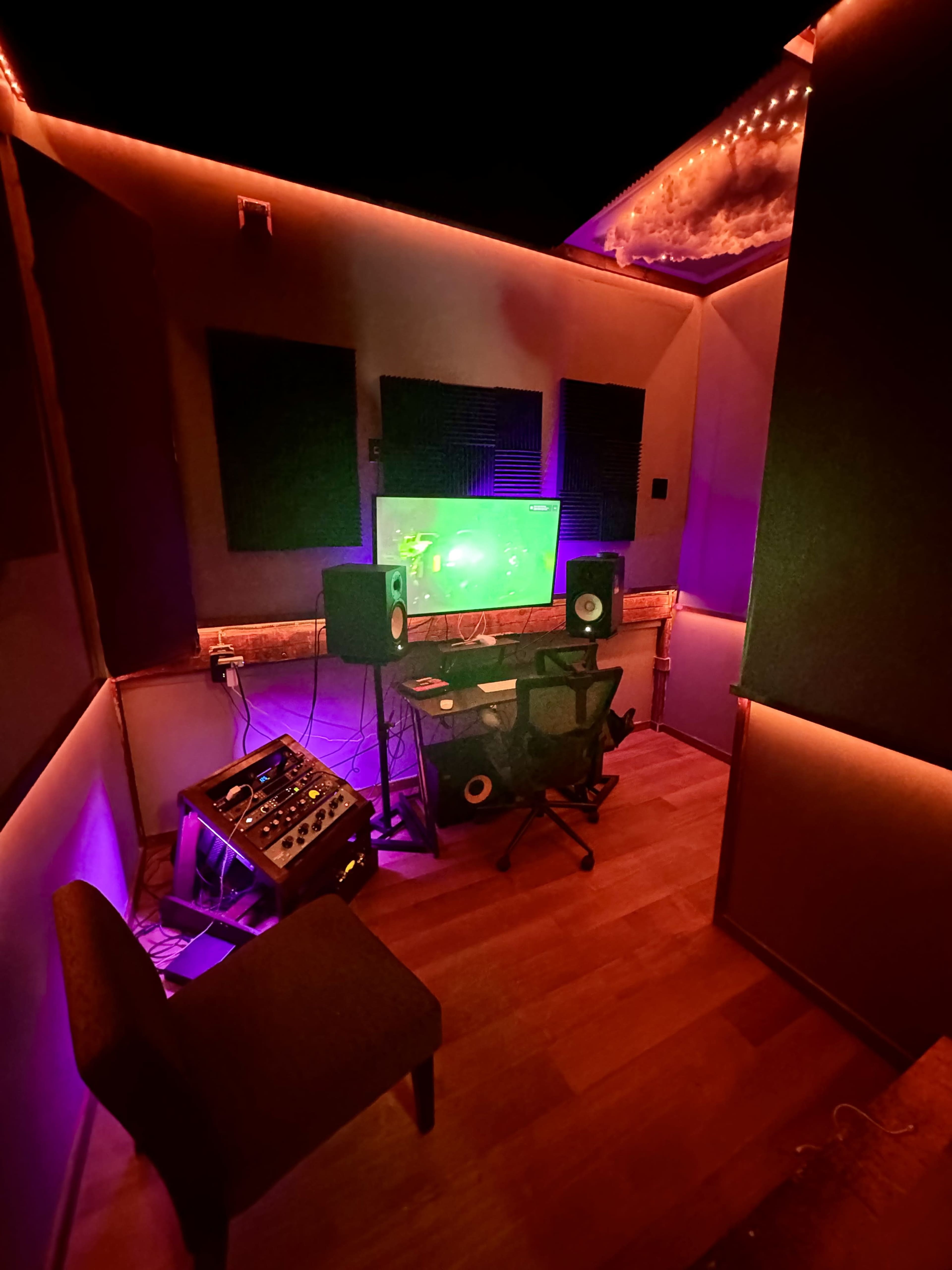 Spacious Studio A in Oxford Image in Oxford, Oxford, MA