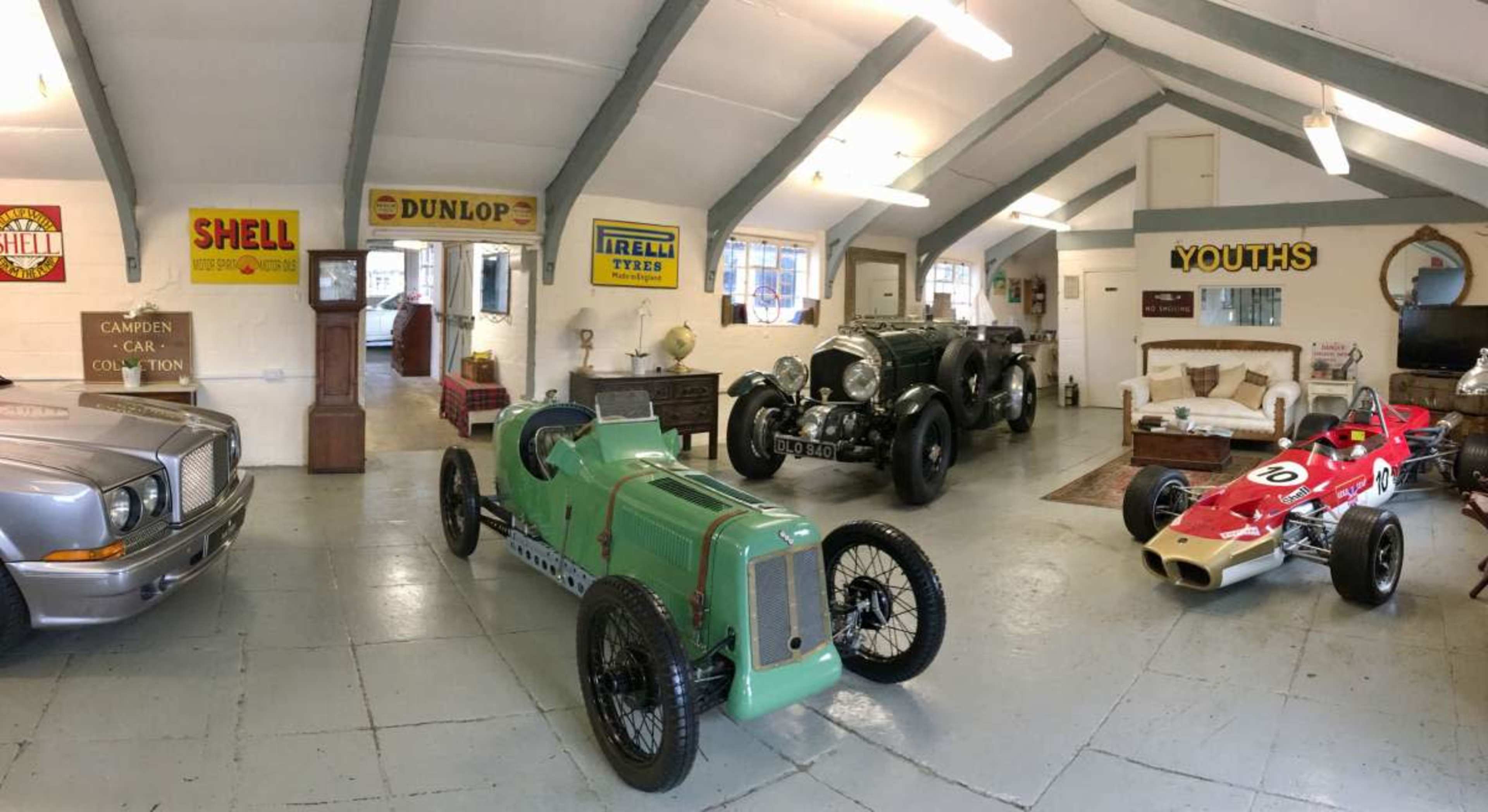 Classically British & rustic space in the heart of the North Cotswolds Image in Blockley, Gloucestershire, ENG