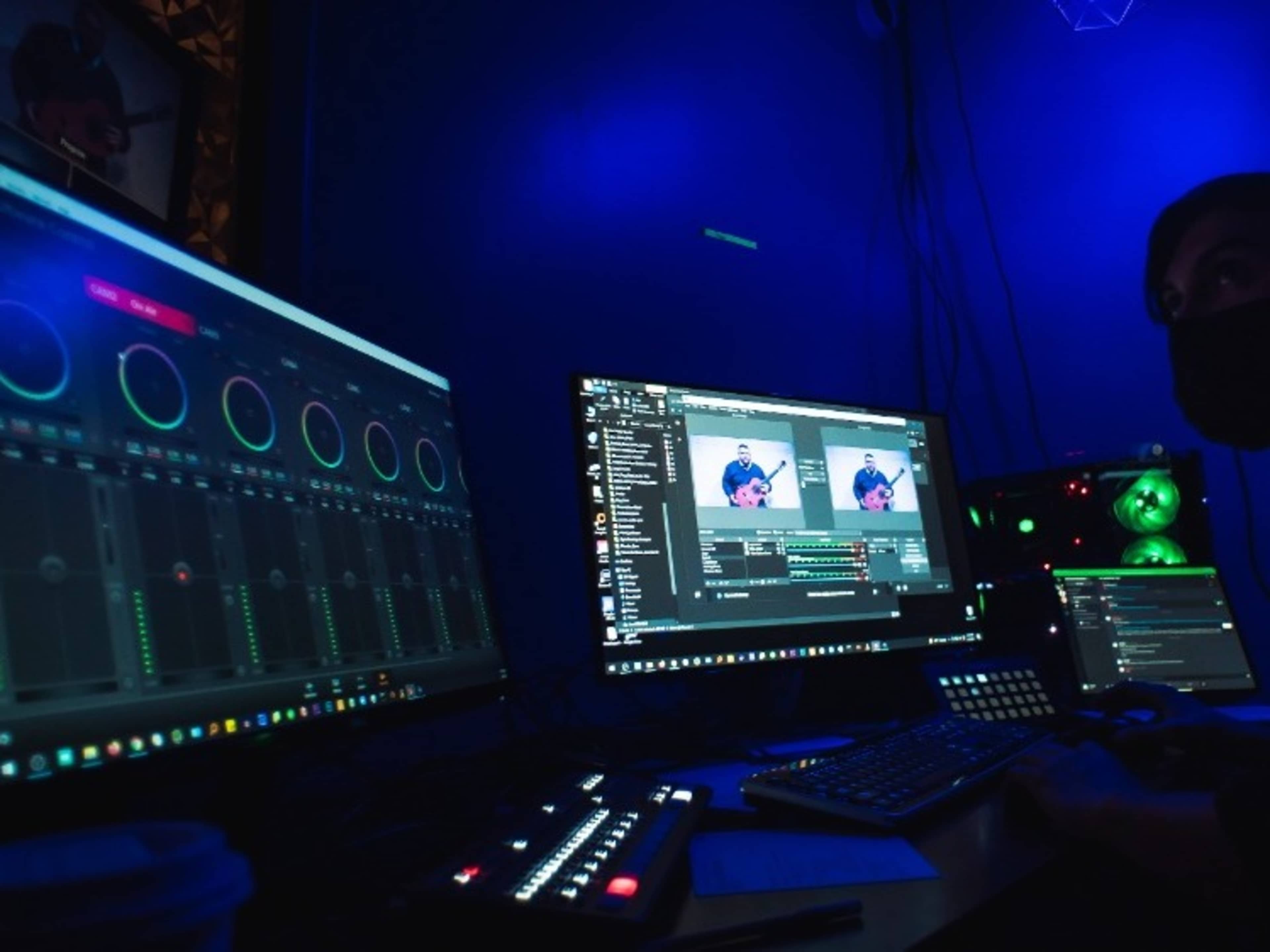 Livestream / Filming