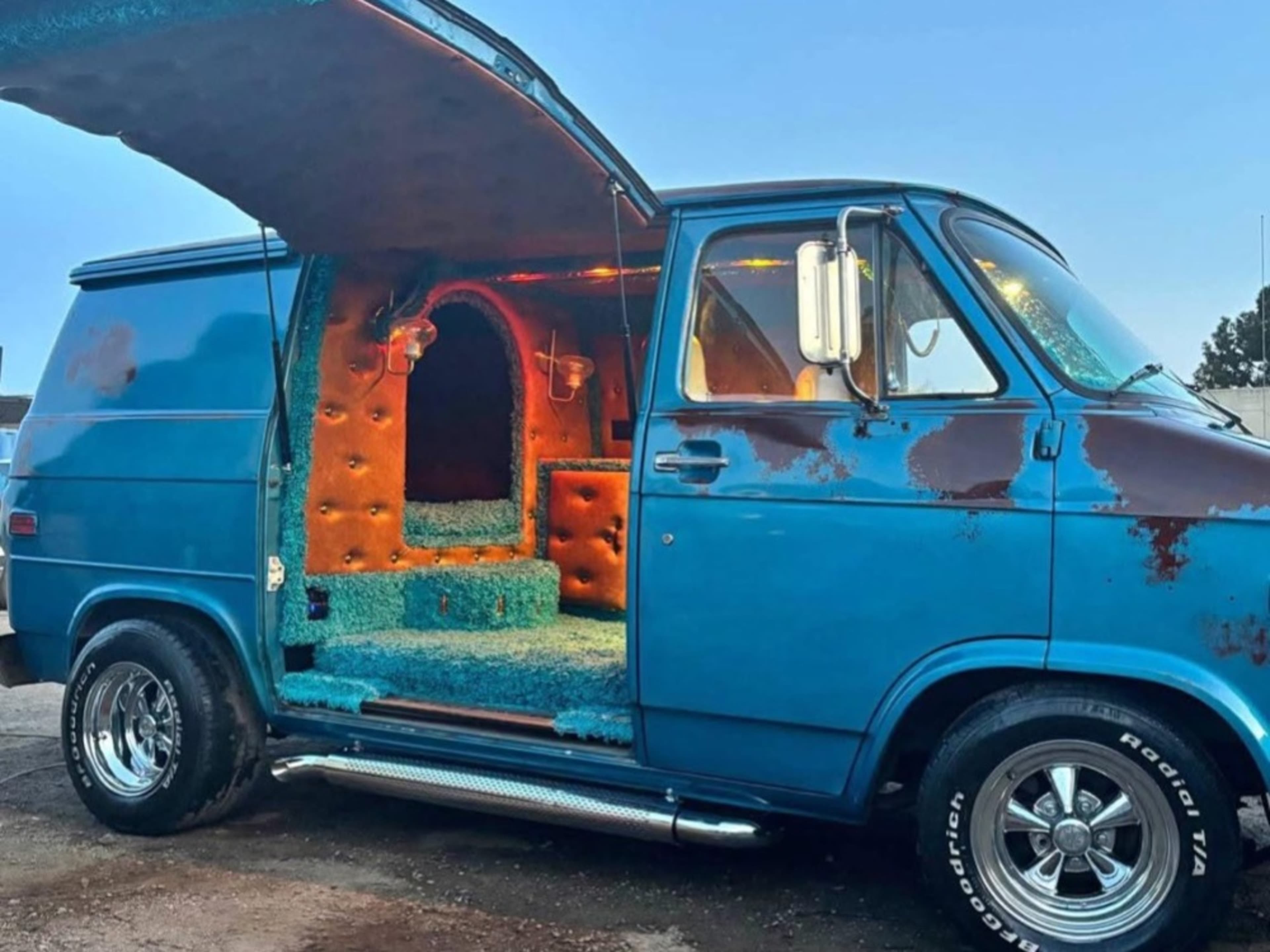 1970's Boogie Van!