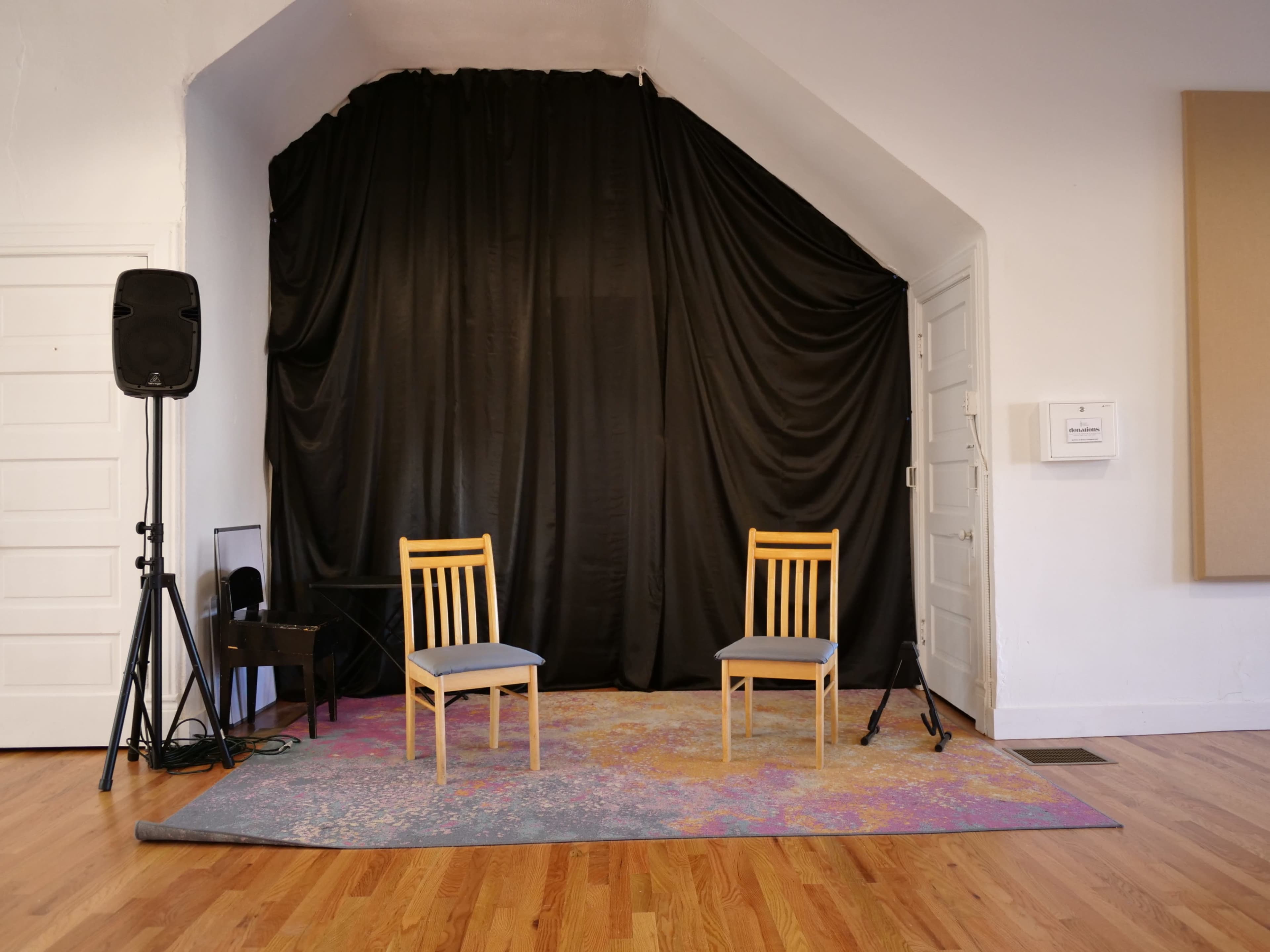 Bright and open space in Maplewood Image in Hadley Township, Maplewood, MO