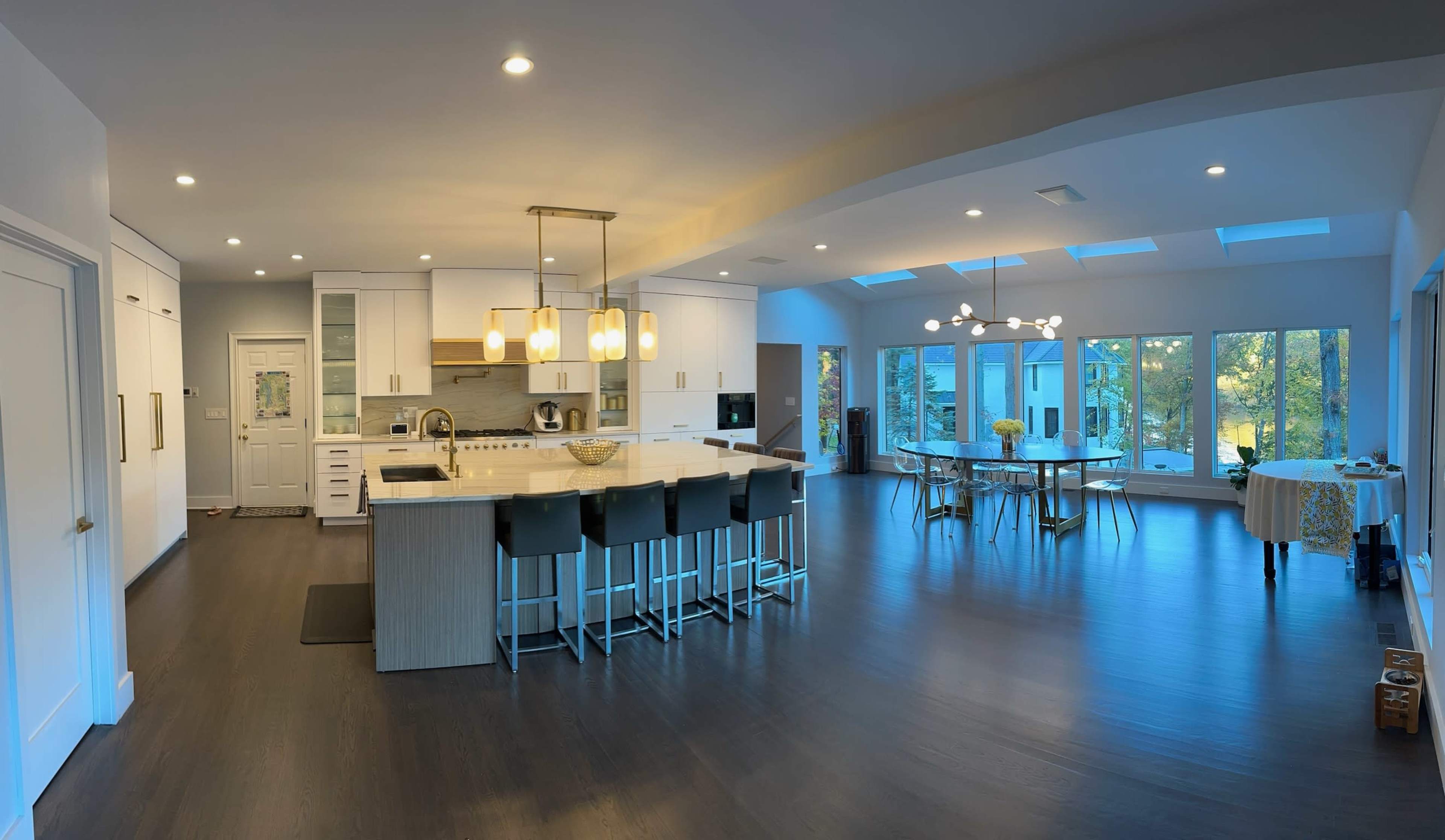 Modem Lake house with brigh, spacious kitchen and dining area with amazing views Image in Sherman, Sherman, CT