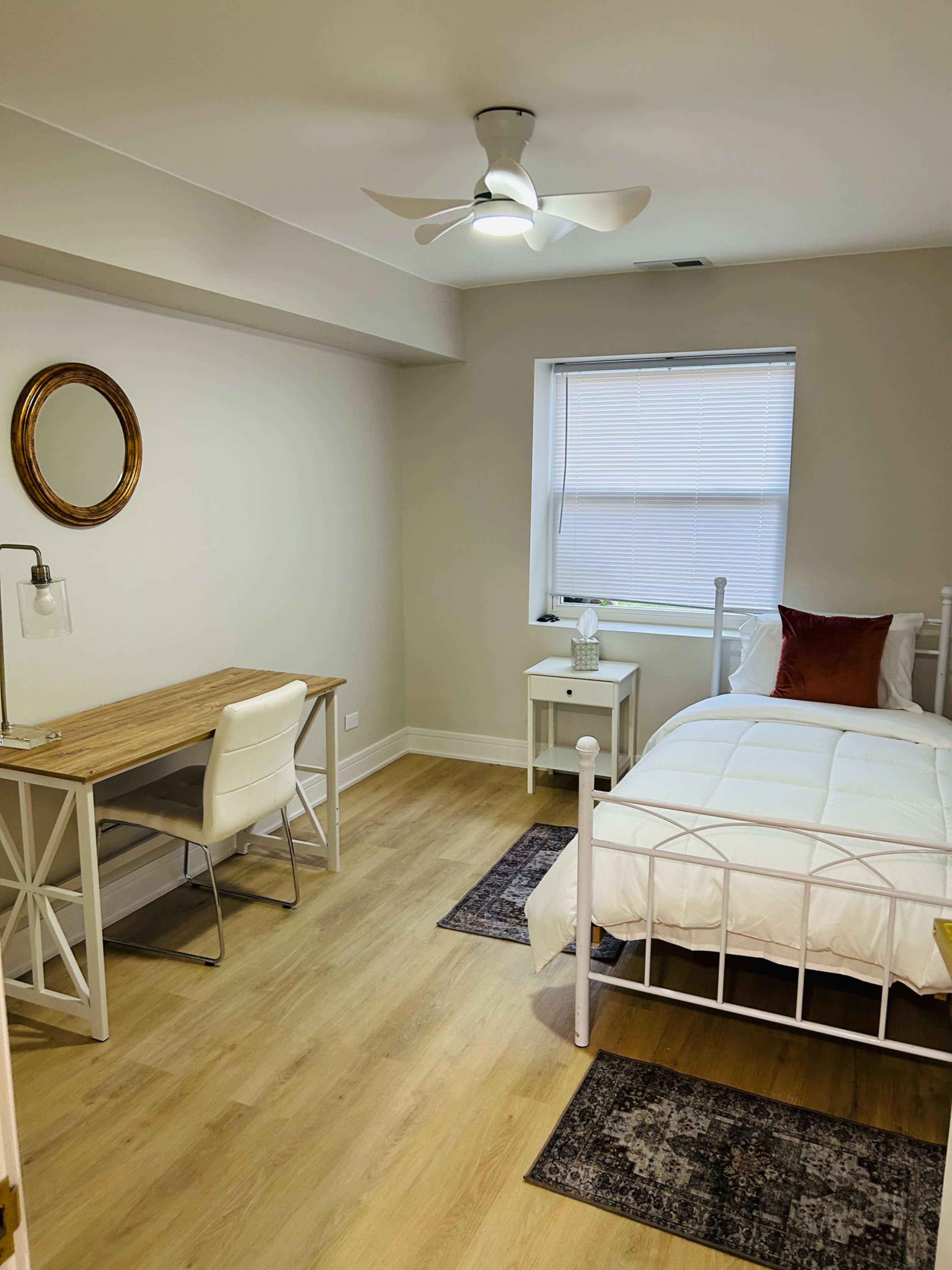 Charming Apartment near U of C Campus Image in South Side, Chicago, IL