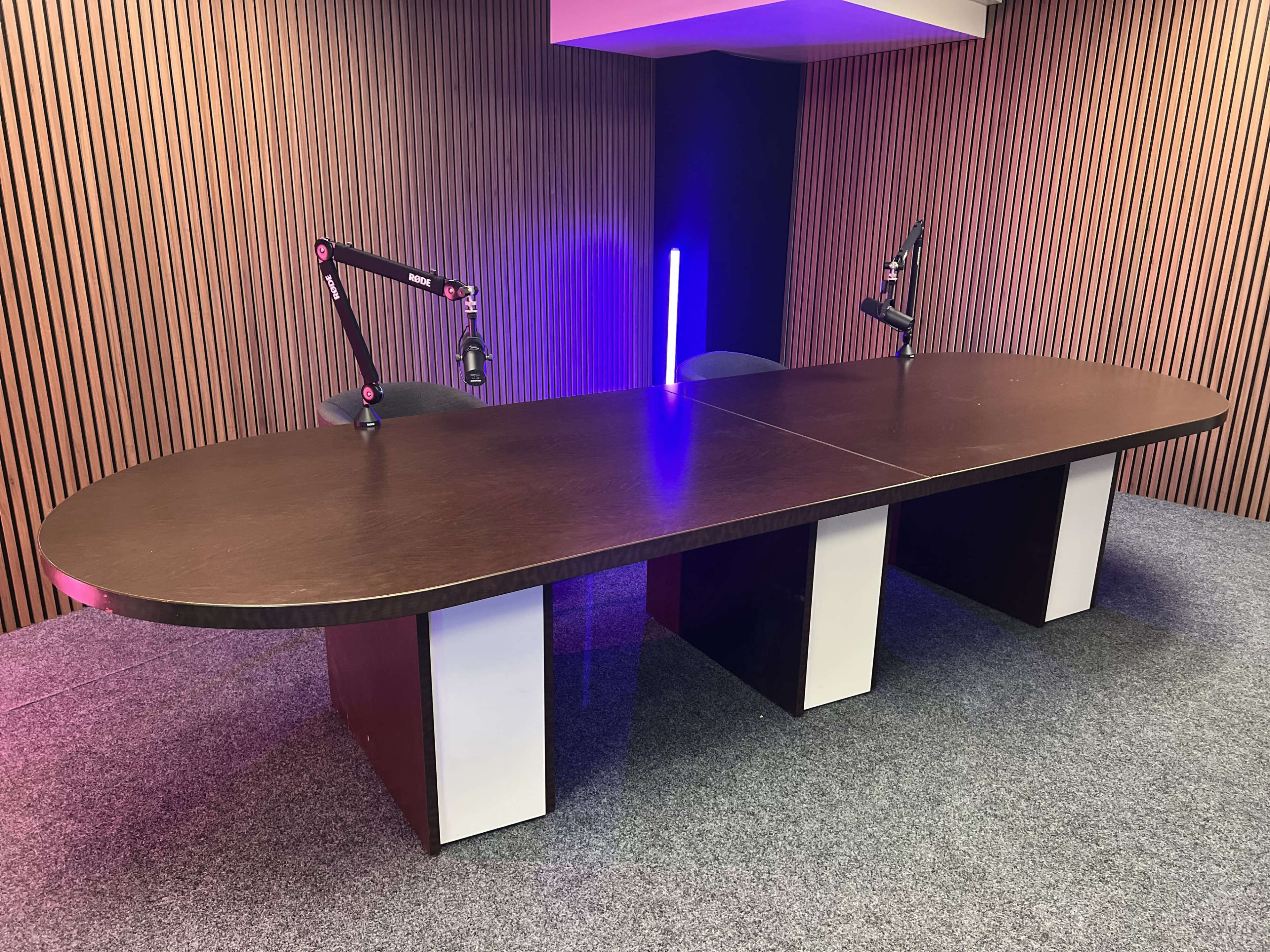 Podcast Studio Image in Pueblo, Torrance, CA