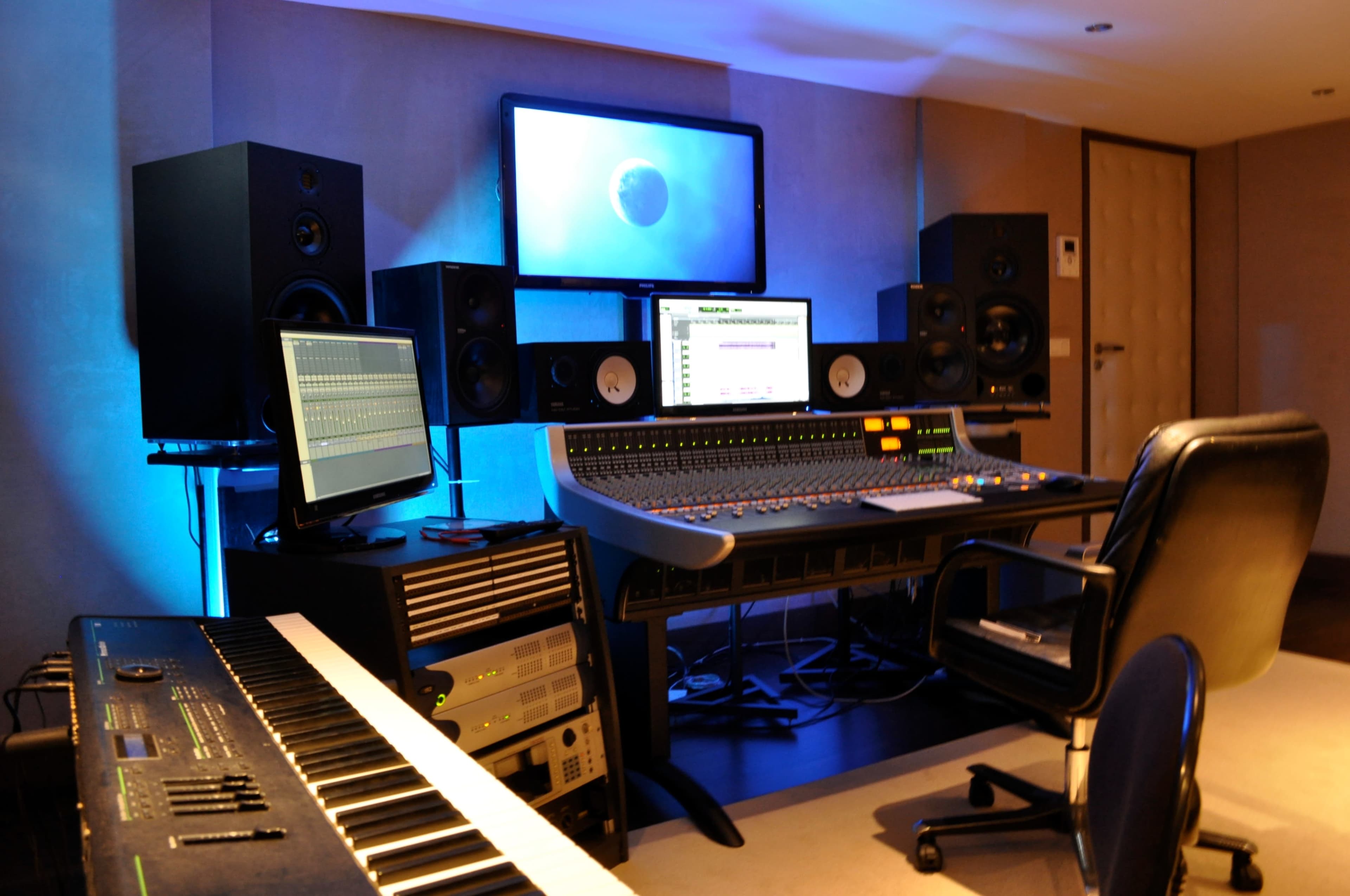 Studio d'enregistrement de musique spacieux Image dans Villa Montmorency, LE PERREUX SUR MARNE, 