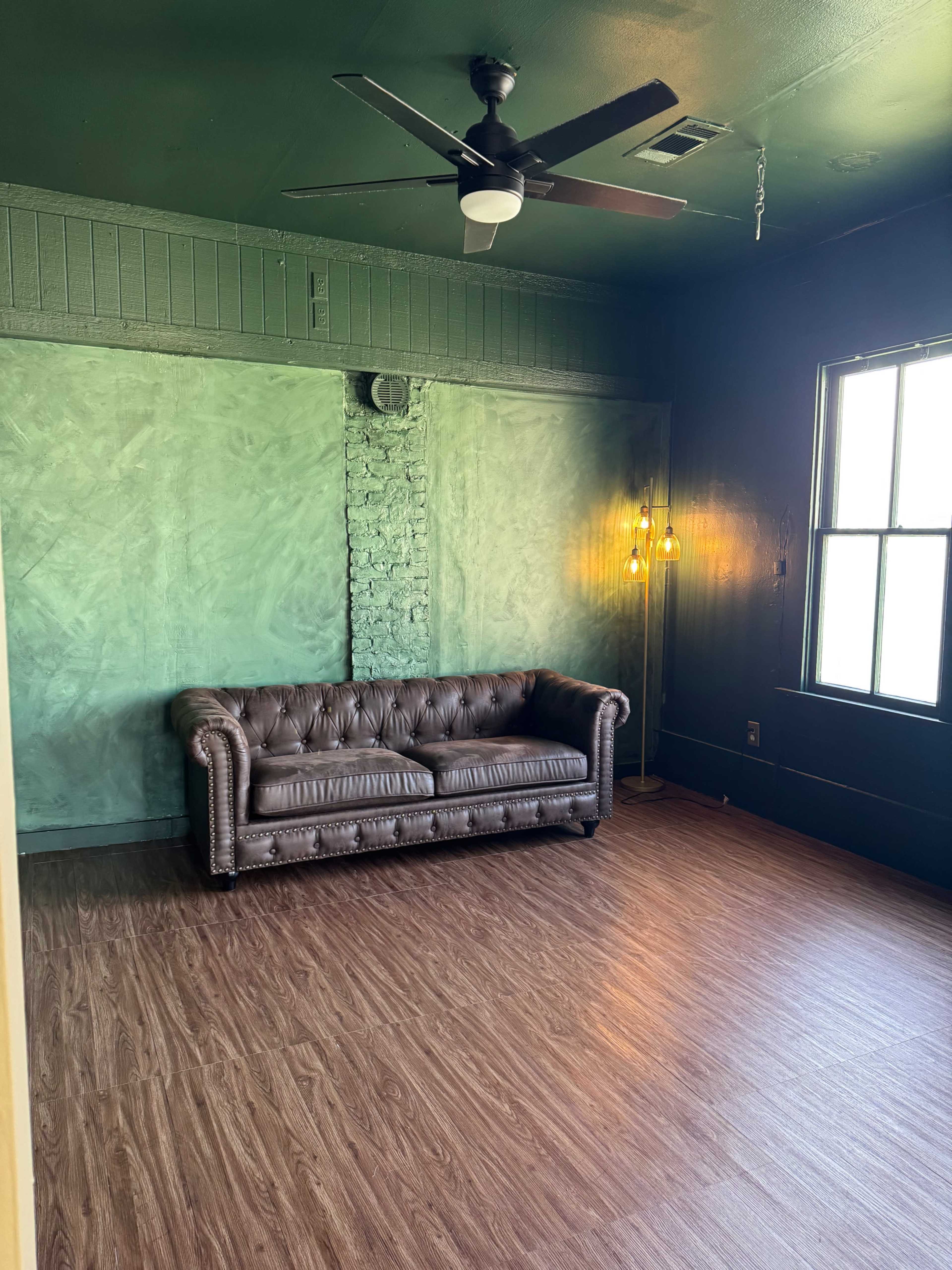 Old town Spring Natural light portrait studio Image in Ribinson, Spring, TX