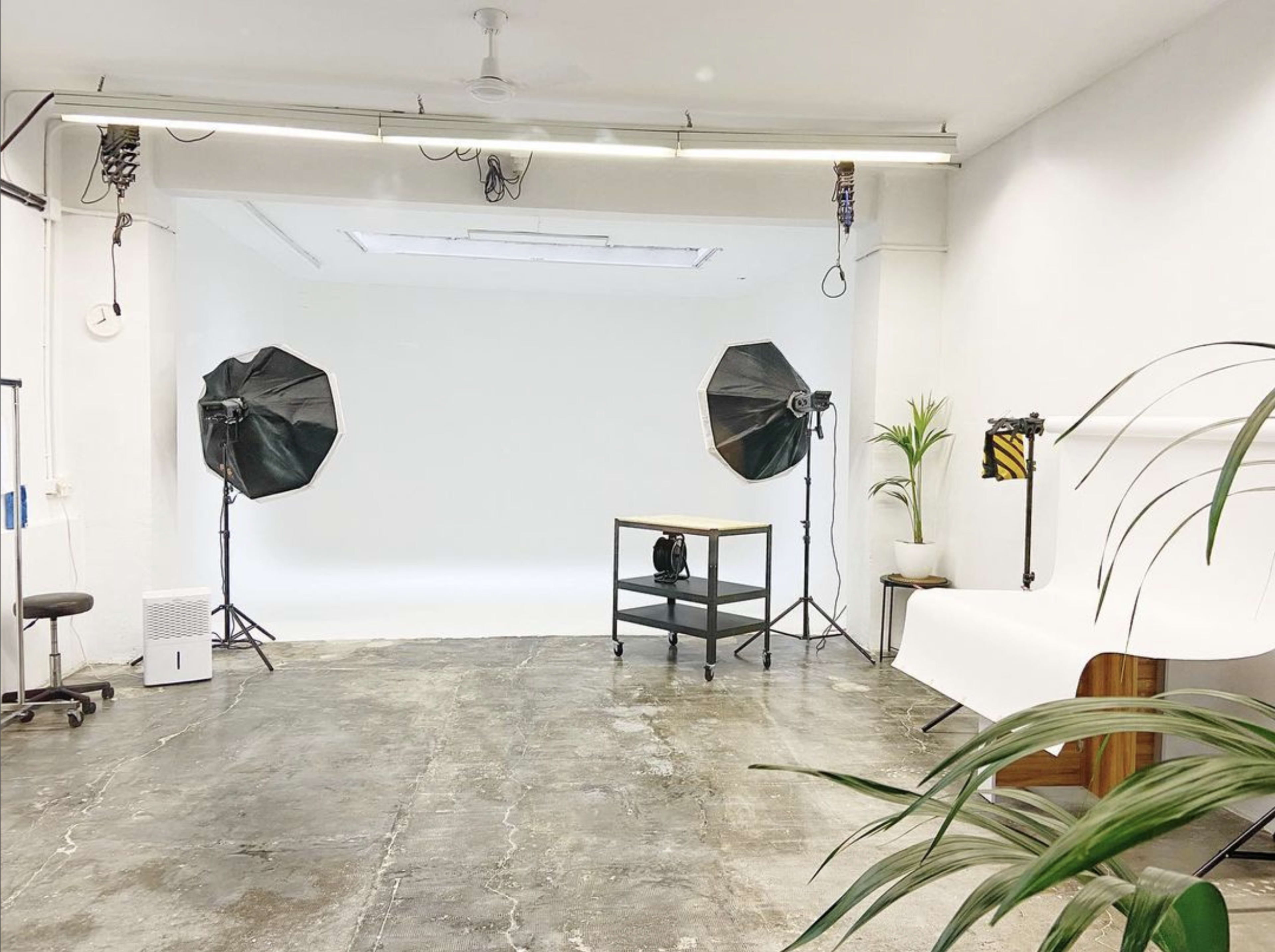 Plató de fotografía con ciclorama en el barrio de Gràcia Imagen en Vila de Gràcia, Barcelona, B