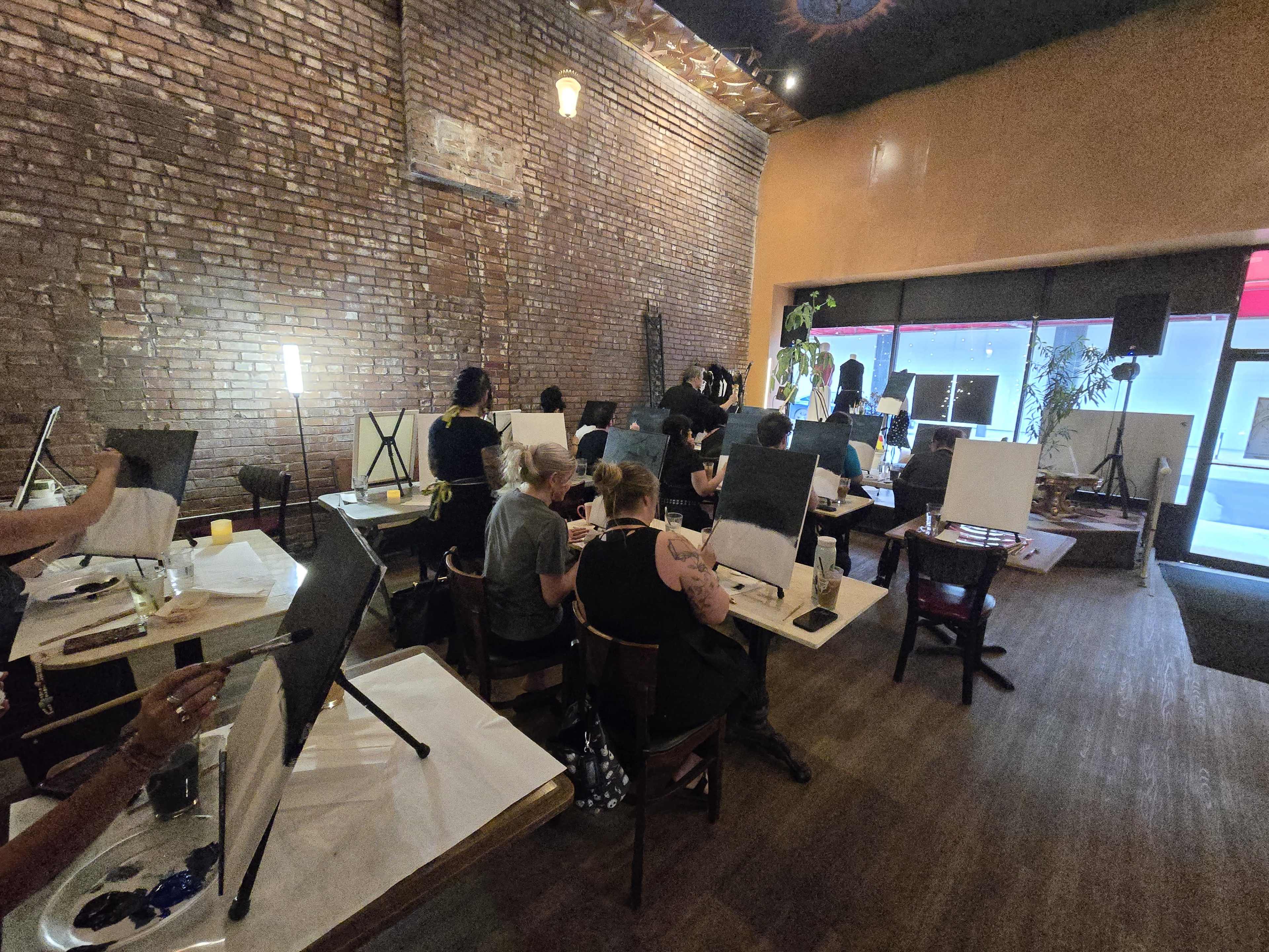 Urban,downtown, multi use spaces.  Bar, cafe, Airbnb, photo studio spaces Image in Downtown, Saint Louis, MO