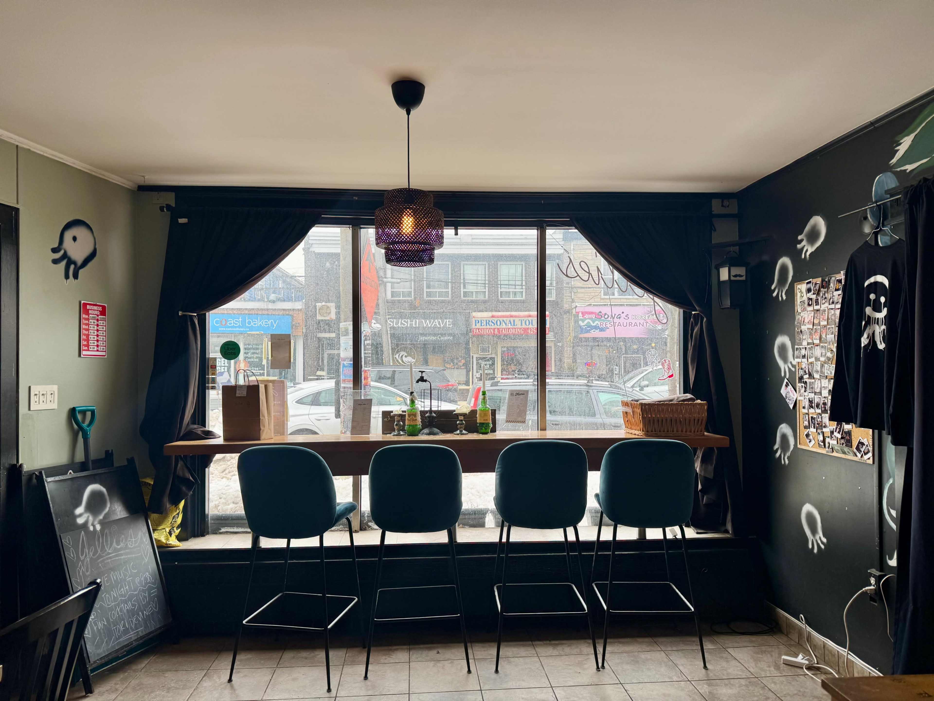 Small restaurant space on Quinpool Road Image in South End, Halifax, NS