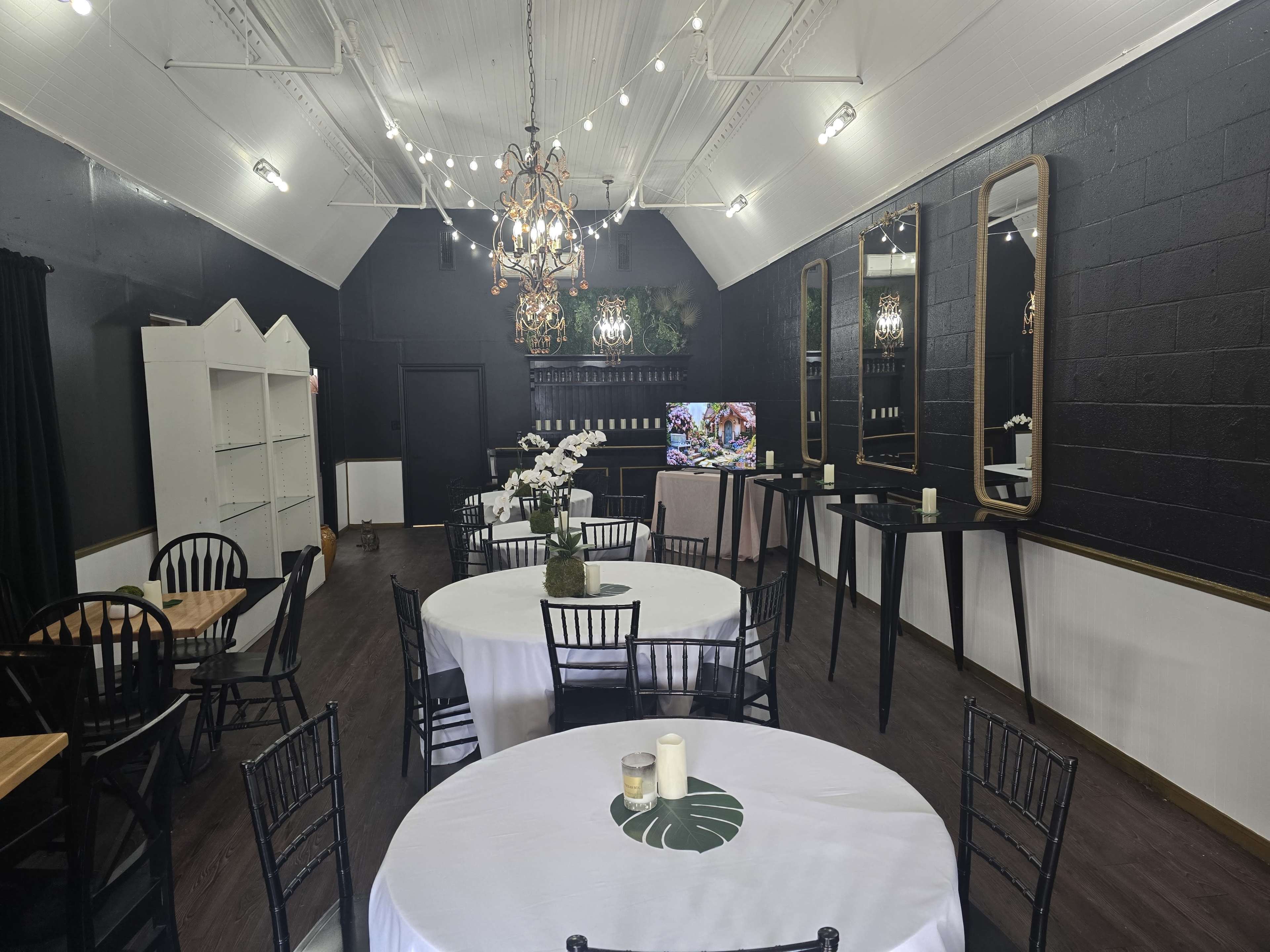 Unique cottage space within a boutique right across from the Main Street gazebo in historic Grapevine TX! Image in Grapevine, Grapevine, TX