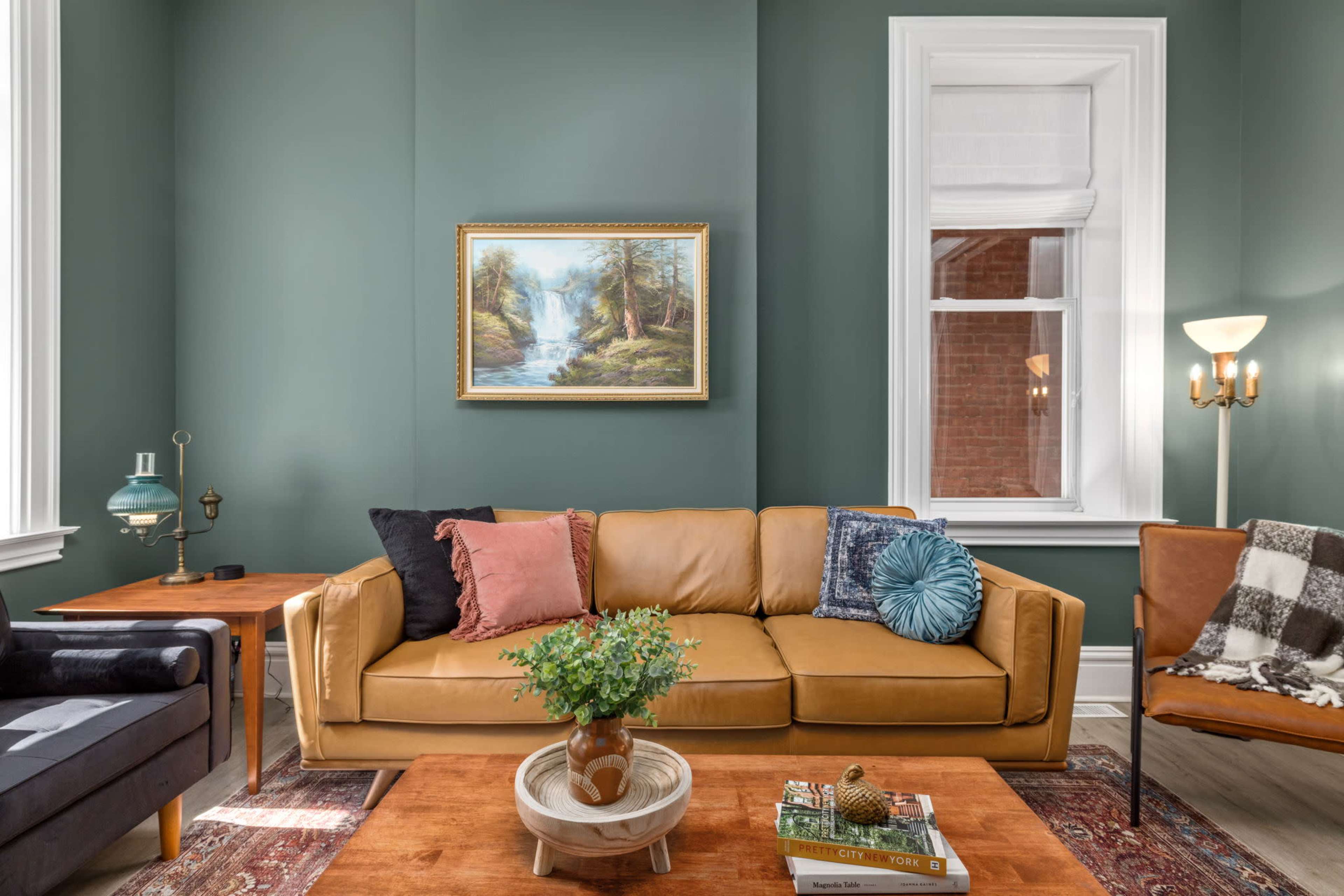 Large Historic Home - Antique Cozy Vibes Image in McKinley Heights, St. Louis, MO