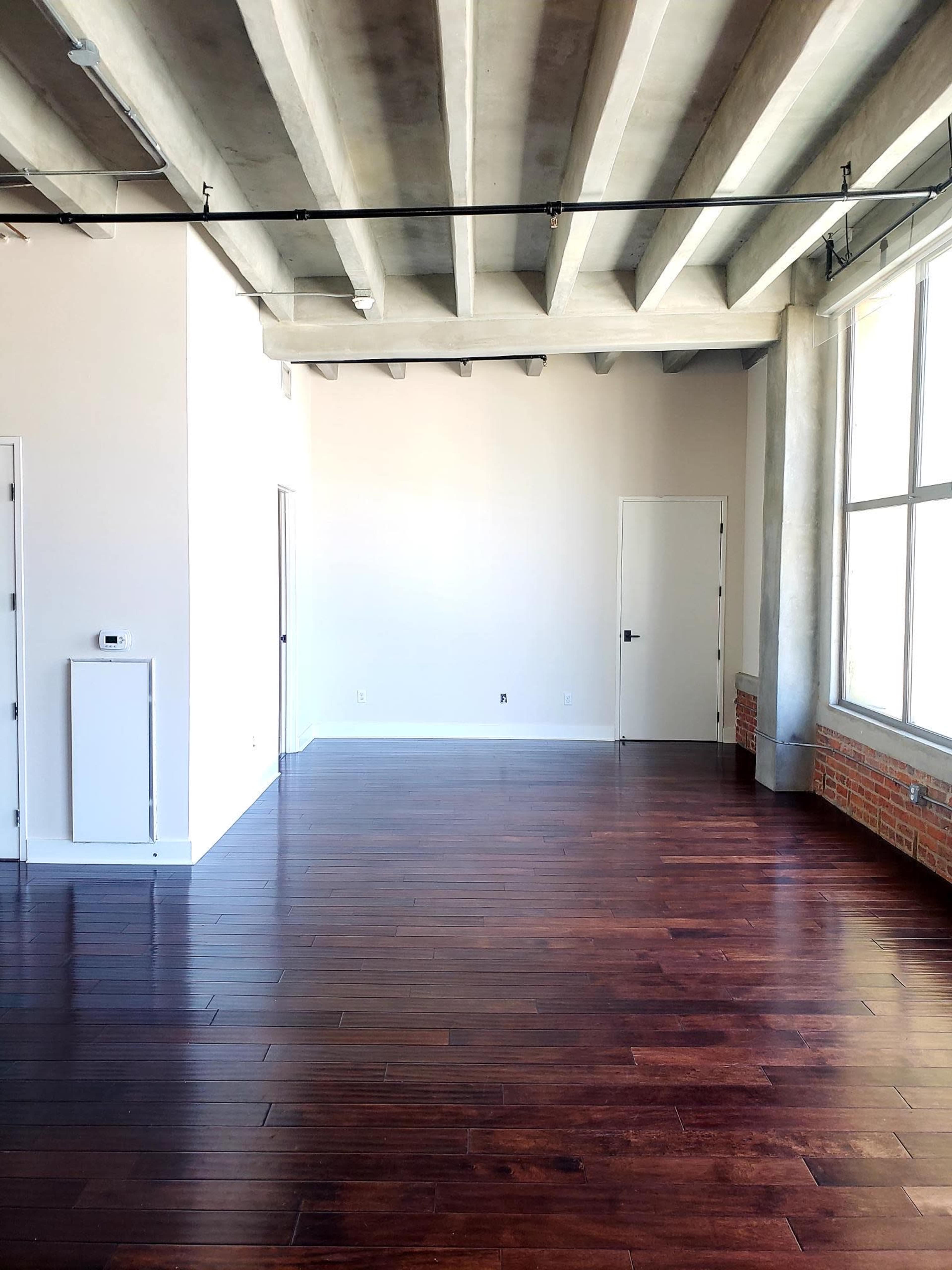 Urban Downtown Loft W/ Roof Deck Image in Central LA, Los Angeles, CA