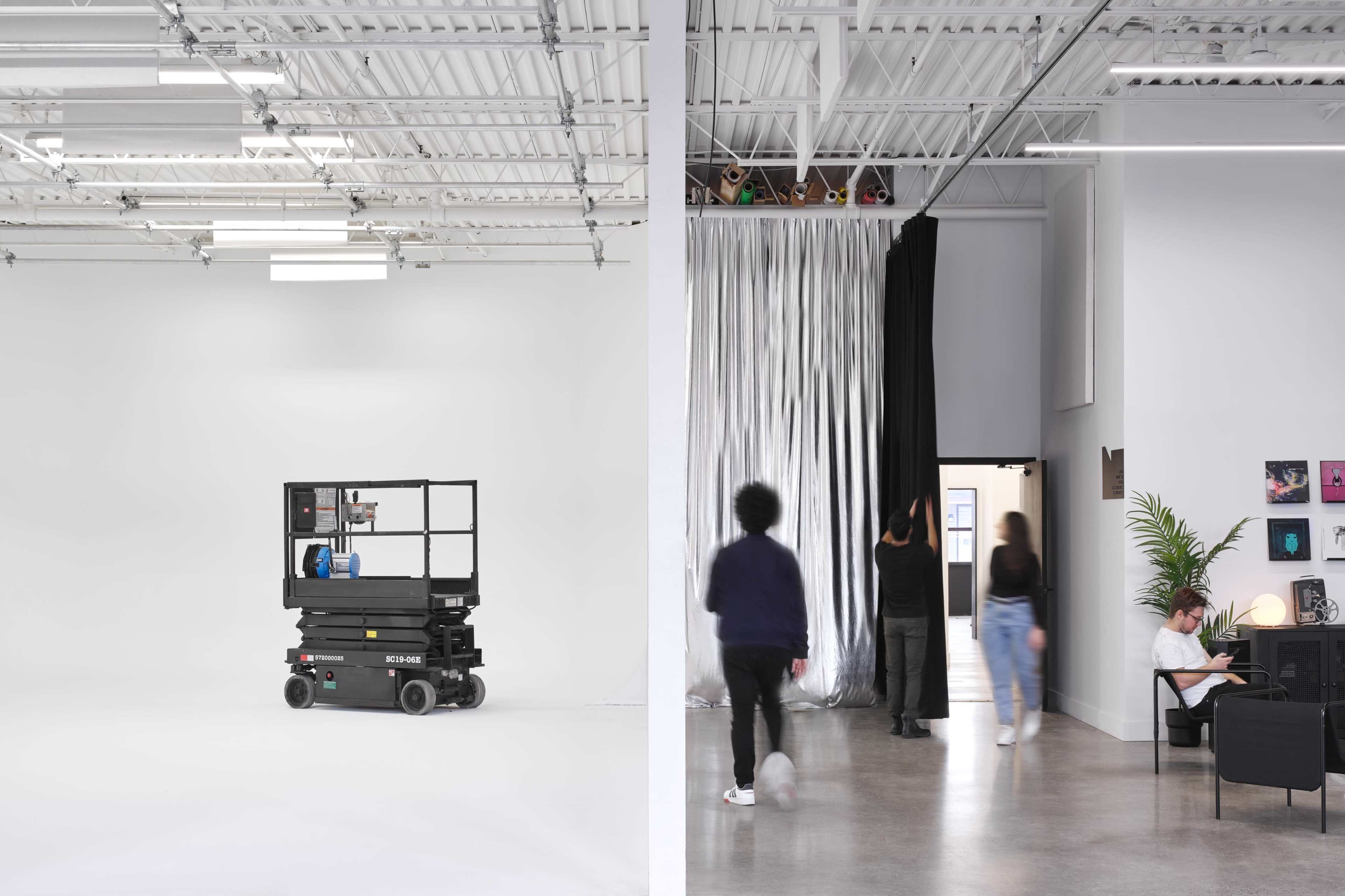 All Inclusive 3600sqft Open Concept Video & Photo Studio w Cyc Image in Bermondsey, Toronto, ON