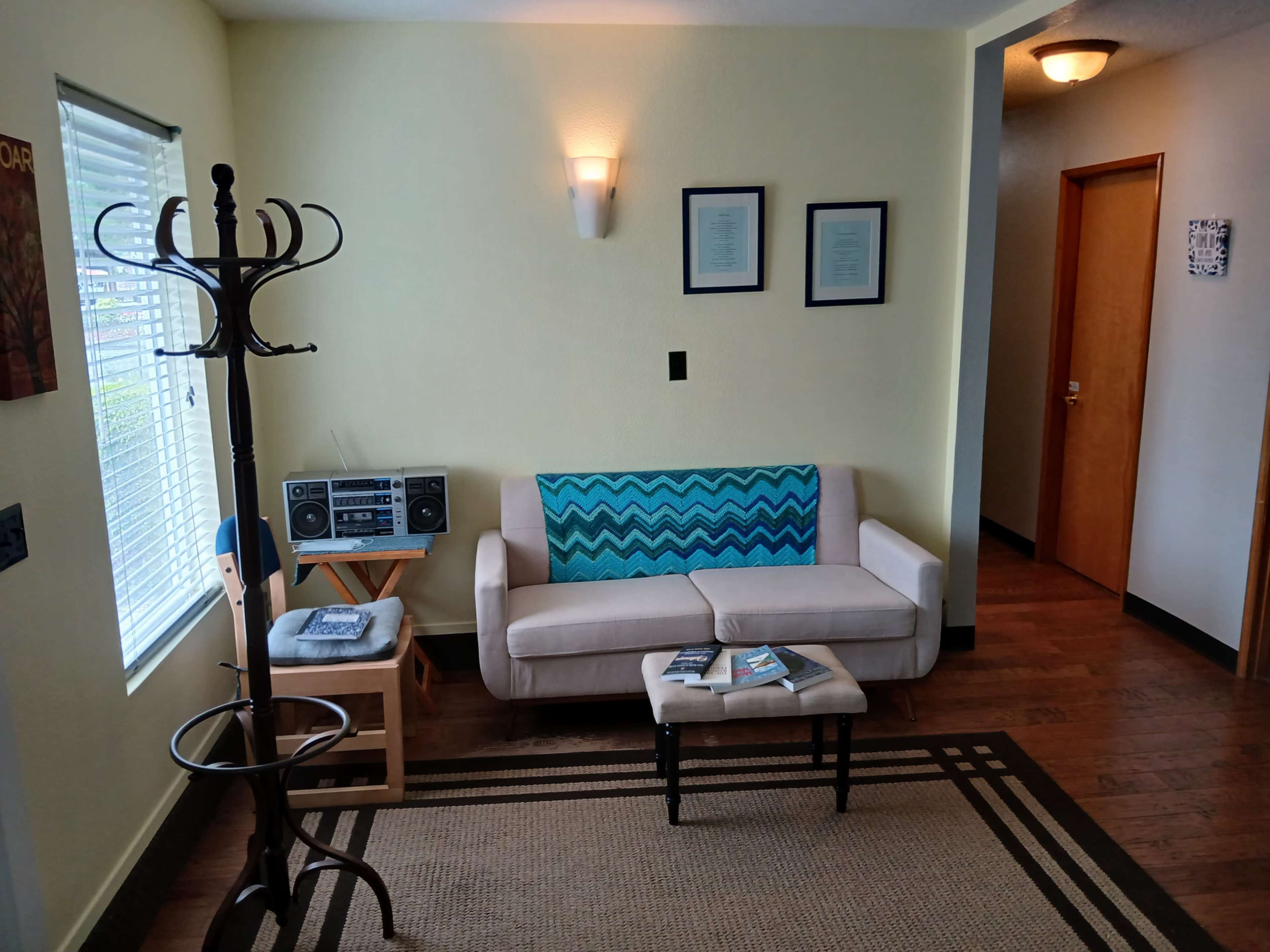 Suburban Space for Seminars, Workshops, Conferences, Dance and Yoga Classes Image in Wilkes East, Gresham, OR