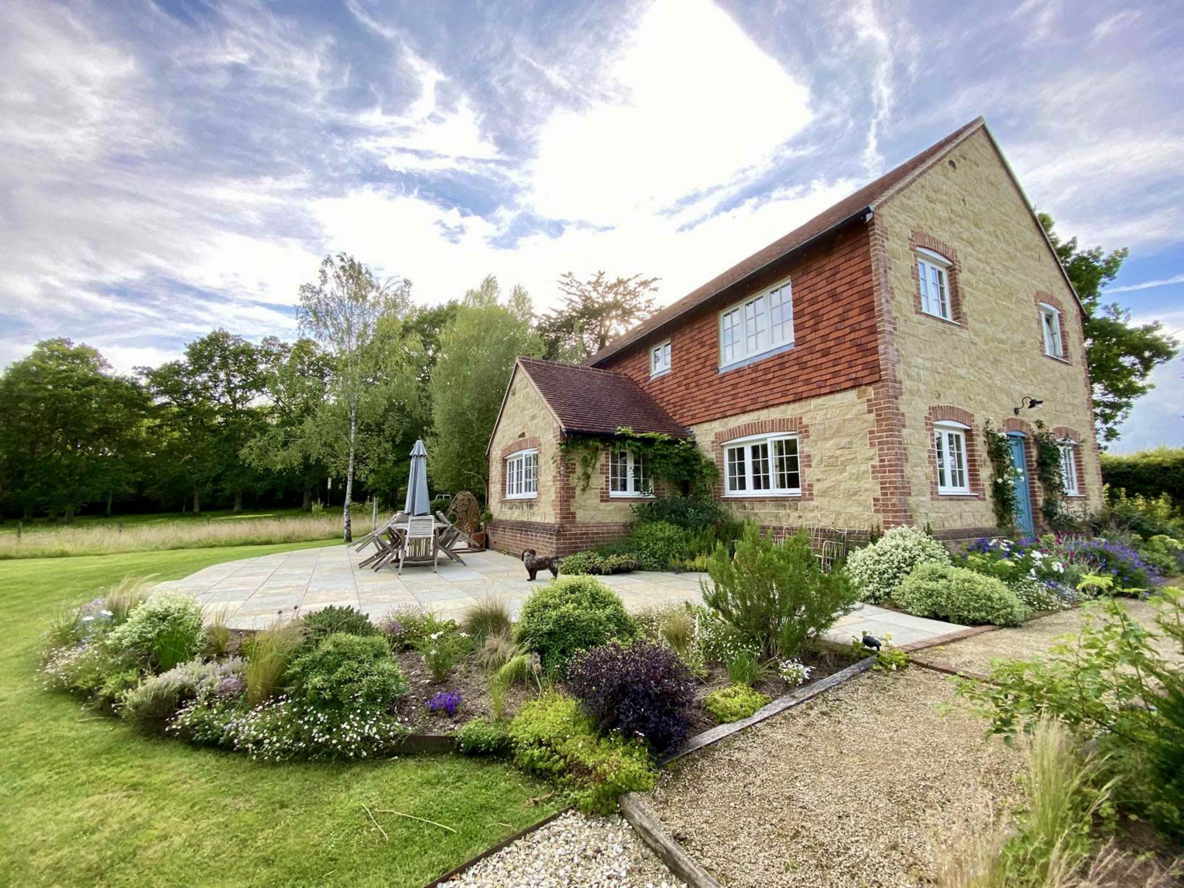 Country House with Beautiful Garden surrounded by Woodland Image in Elsted and Treyford, Midhurst, ENG