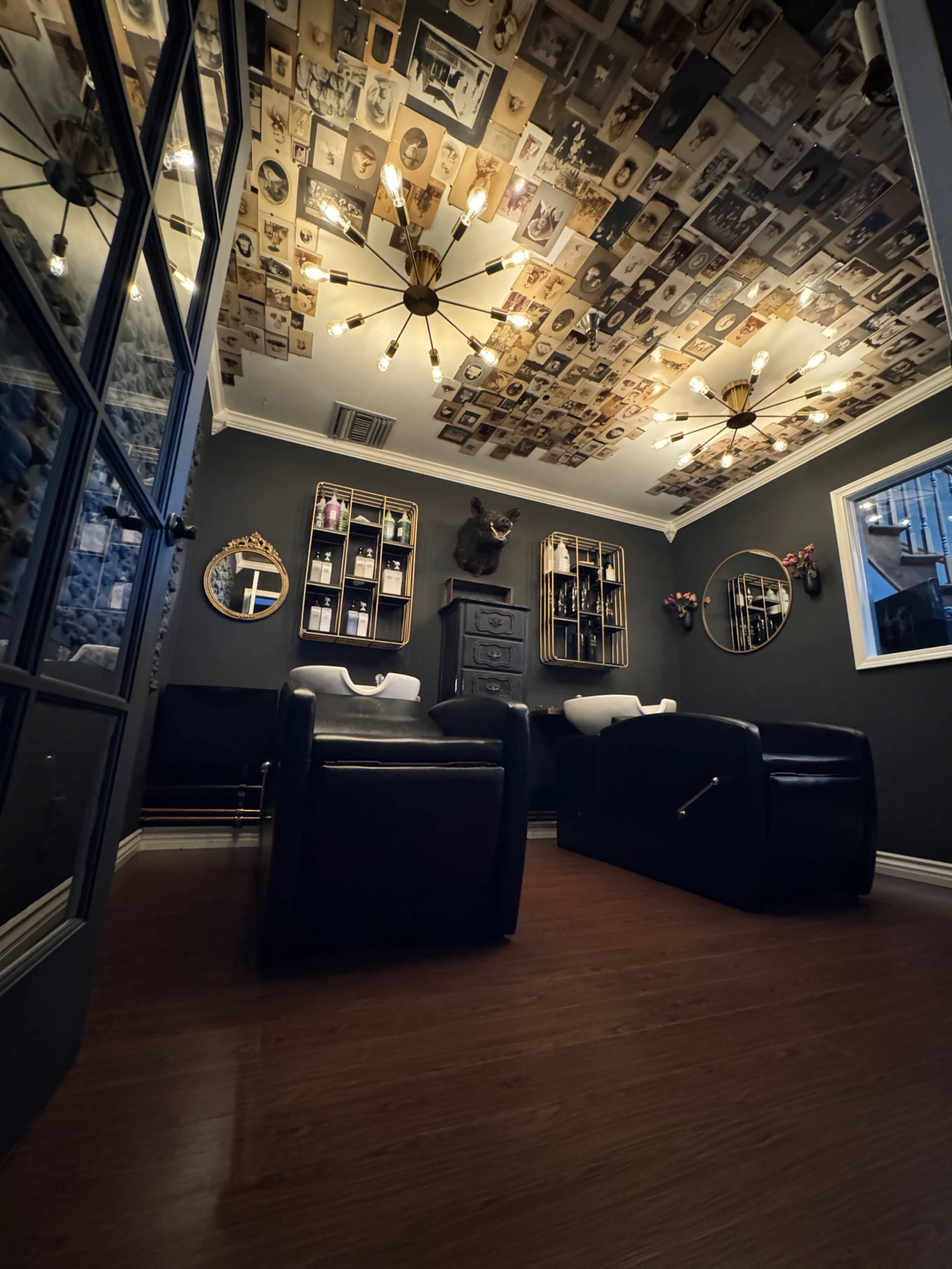 Spooky Victorian Gothic Salon Image in Saugus, Santa clarita, CA