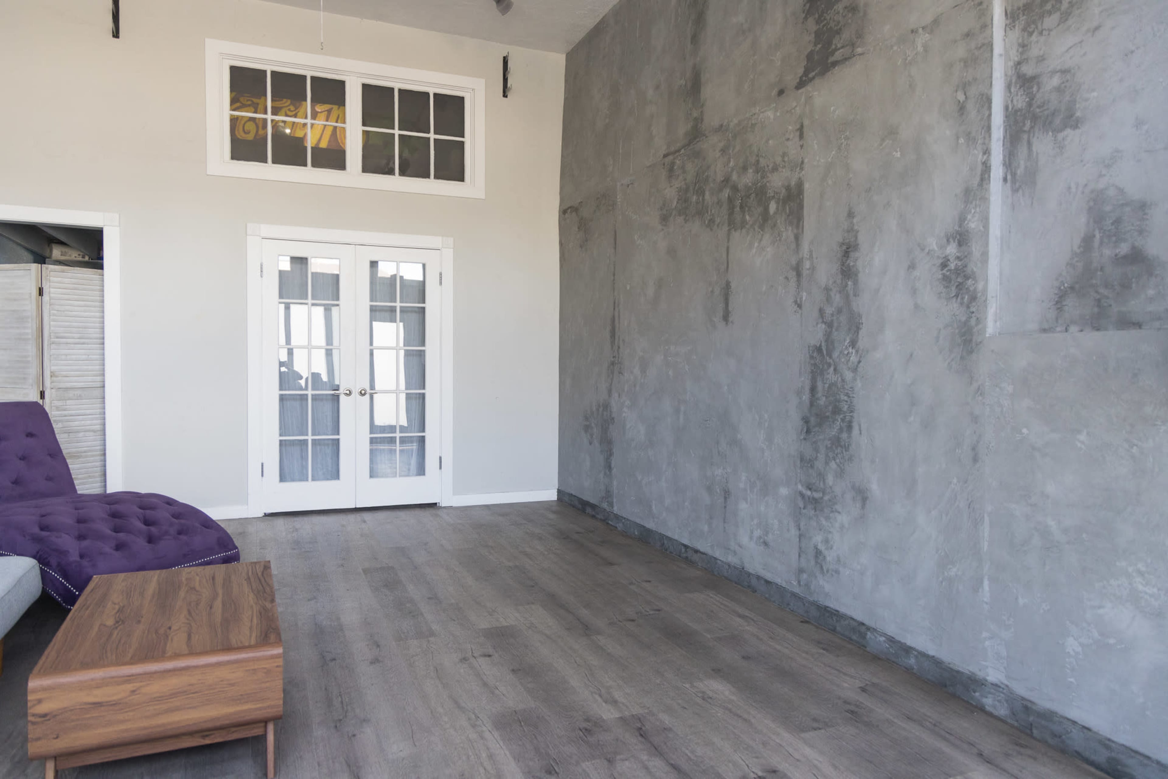 Stylish and Creative Off-Site Meeting Space Image in Ivy Hill, Oakland, CA