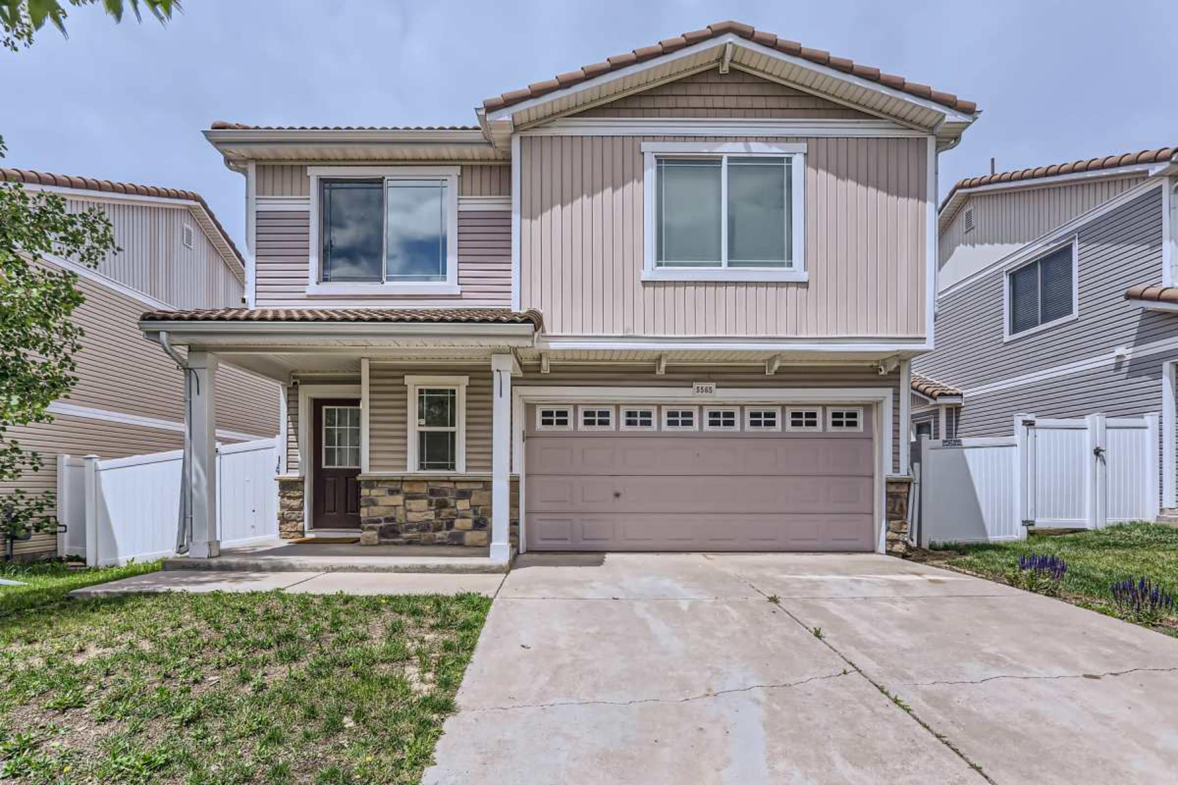 Spacious HOMY Modern House: 1,800 sqft with curated art, HOT TUB, Fire Pit & Game Room. Image in Green Valley Ranch, Denver, CO