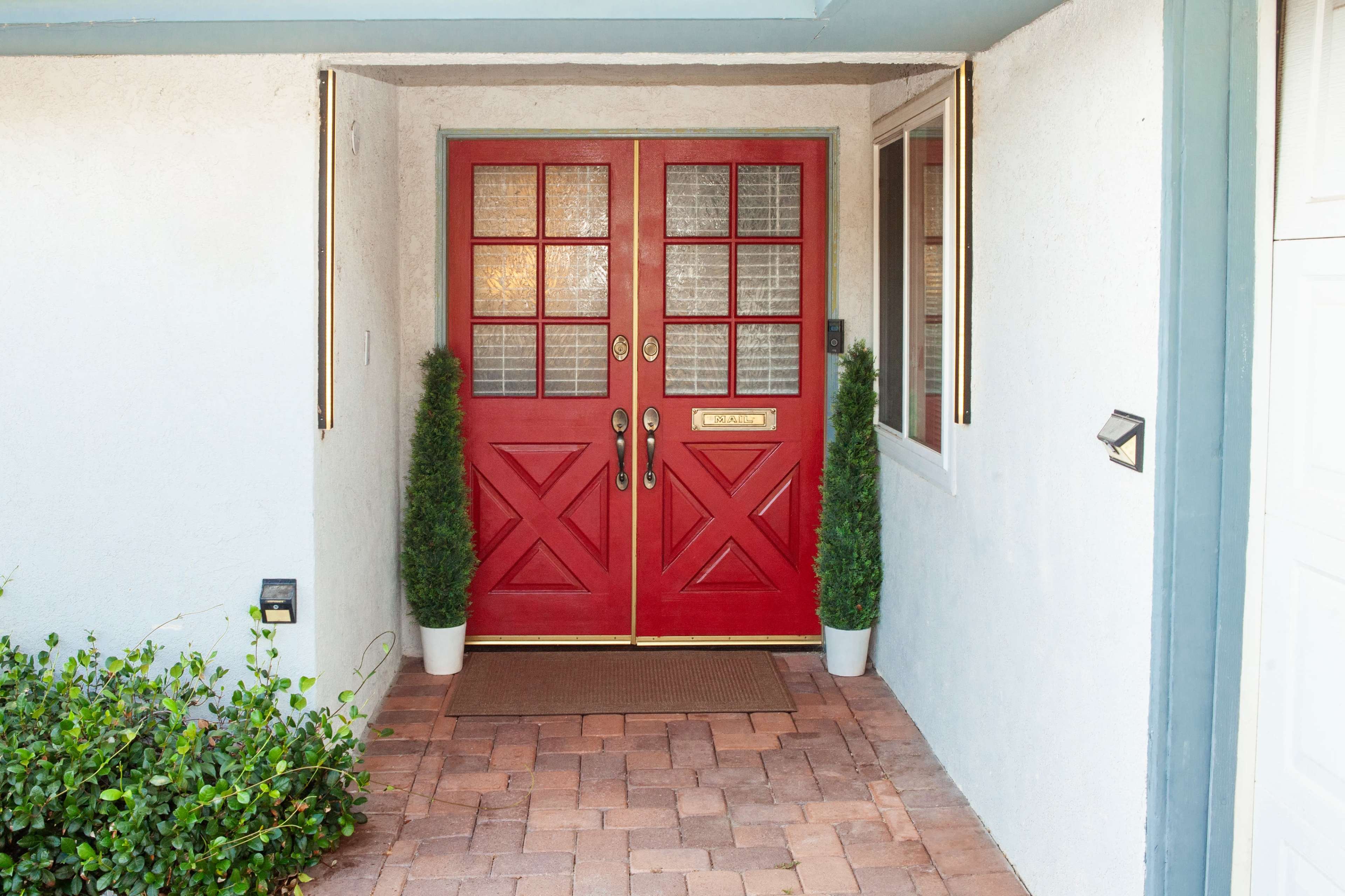 Mid-century Modern House Image in Woodland Hills, Woodland Hills, CA