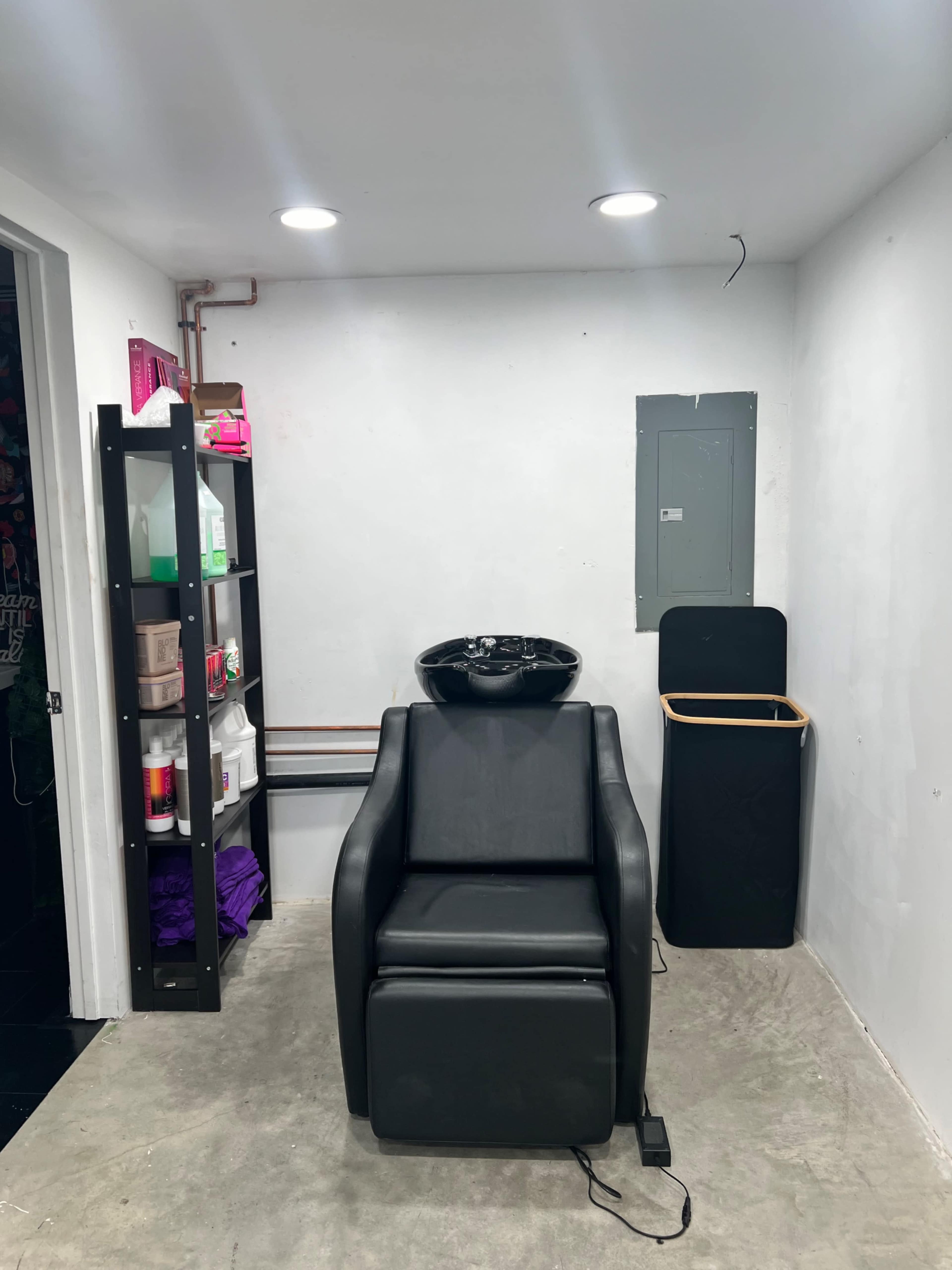 HOT NEW STUDIO SPACE Image in Central LA, Los Angeles, CA