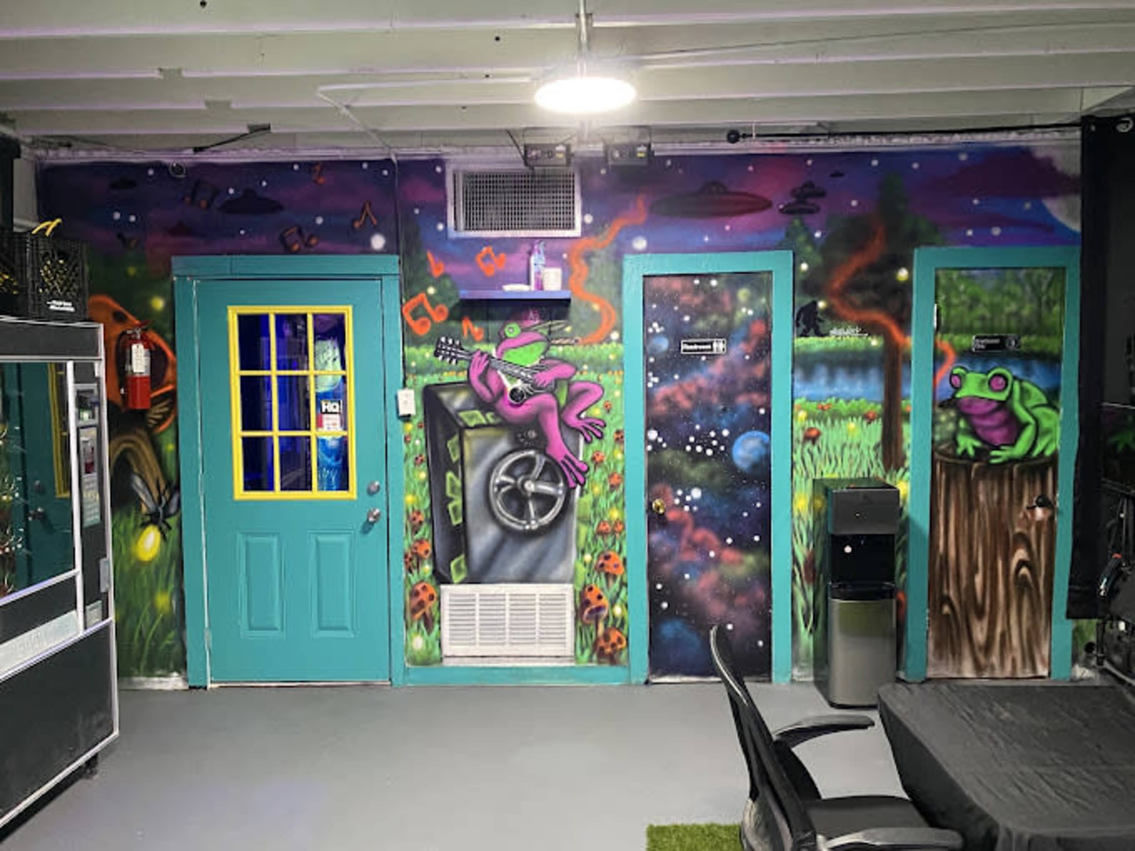 Intimate Studio Space Downtown Adjacent Image in Austin Ave., Waco, TX