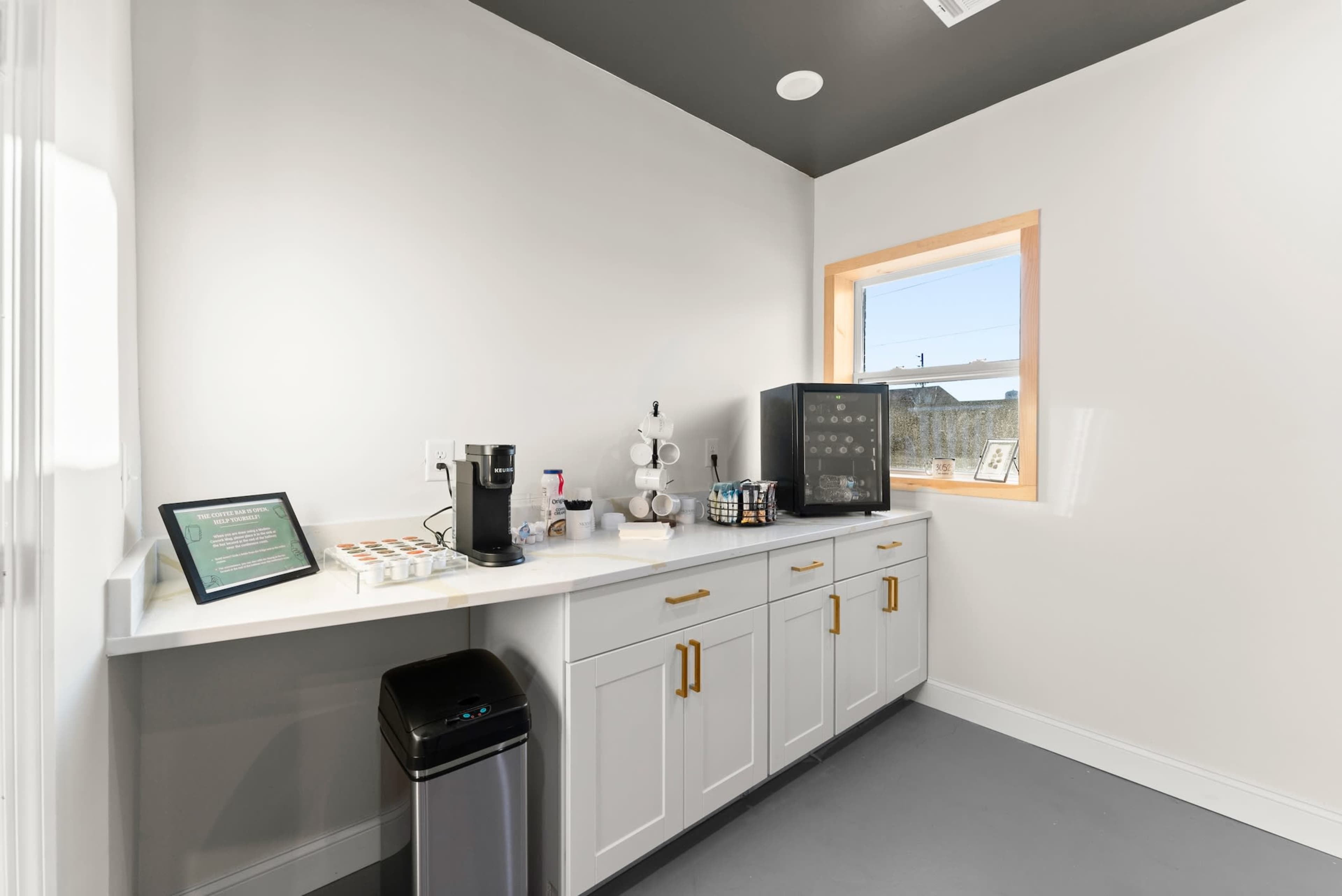 Modern Conference Room Image in Commerce, Commerce, GA