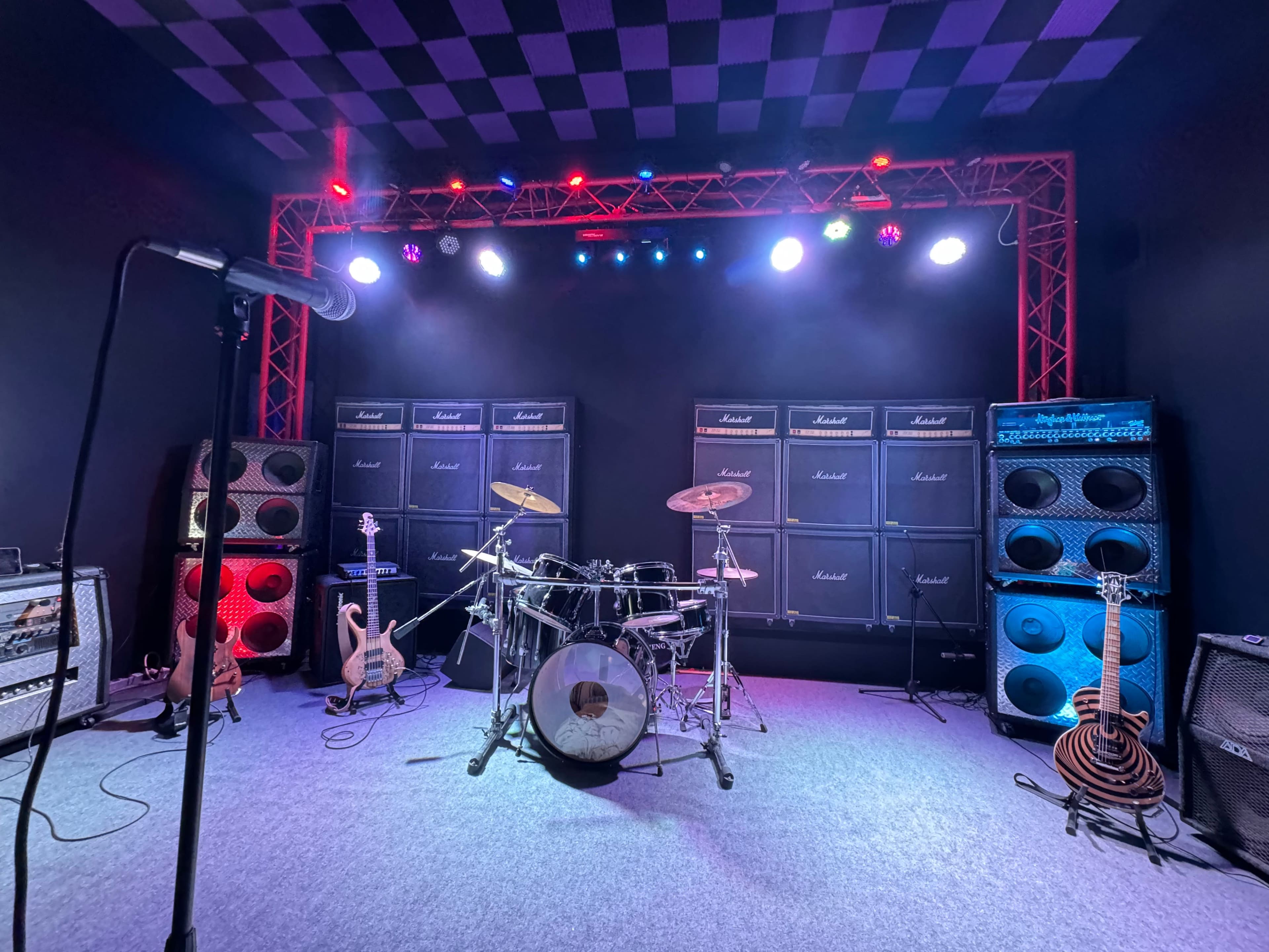 Live Stage Band Rehearsal Space Image in Goldenrod, Winter Park, FL