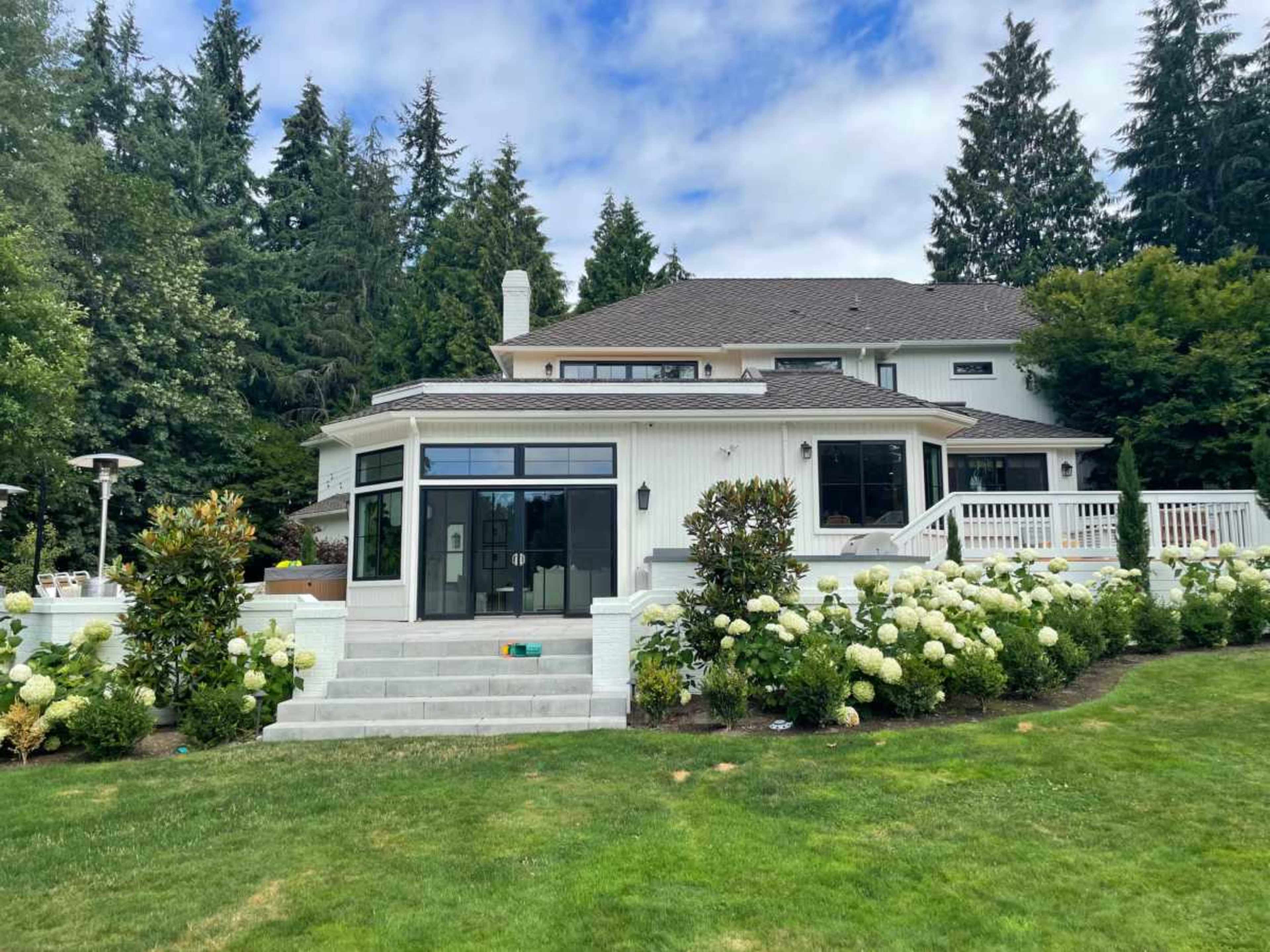 Chic family home- Hollywood Hill Image in Cottage Lake, Woodinville, WA