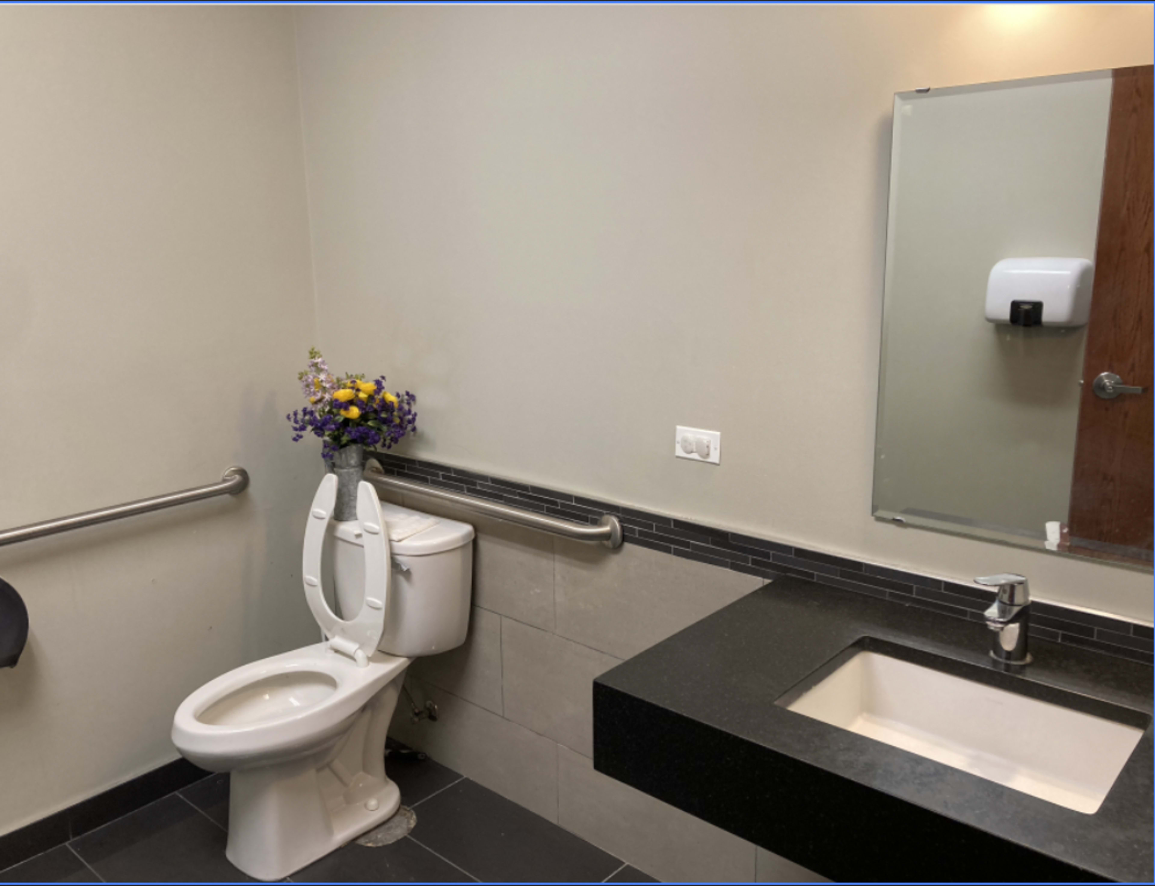 8 - 9 Seat Meeting Room In Naperville Office Building w/ Kitchenette, Private Bathrooms, Free Parking Image in Naperville Park District, Naperville, IL