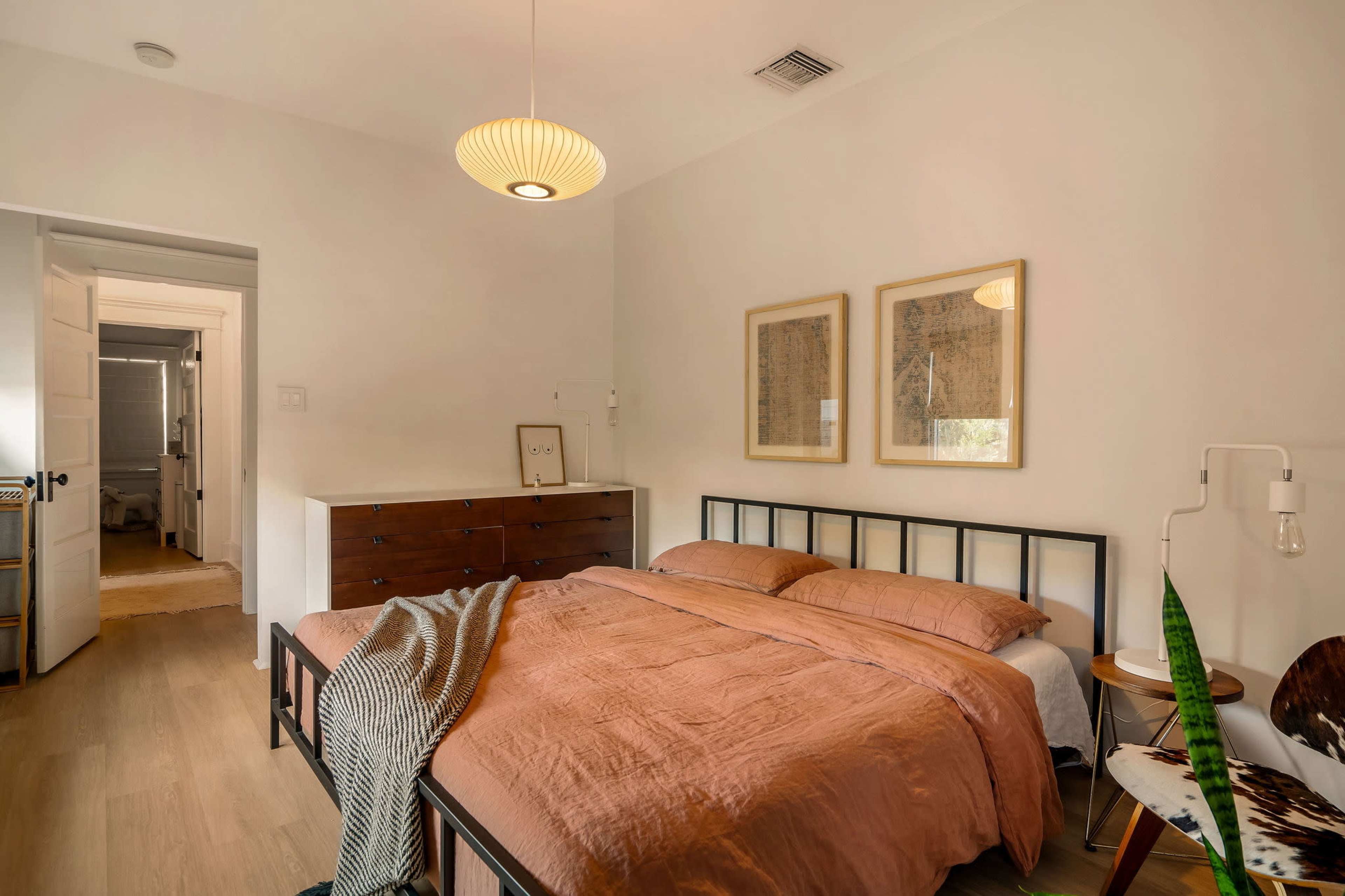 Bungalow Eclettico Image in Northeast Los Angeles, Los Angeles, CA