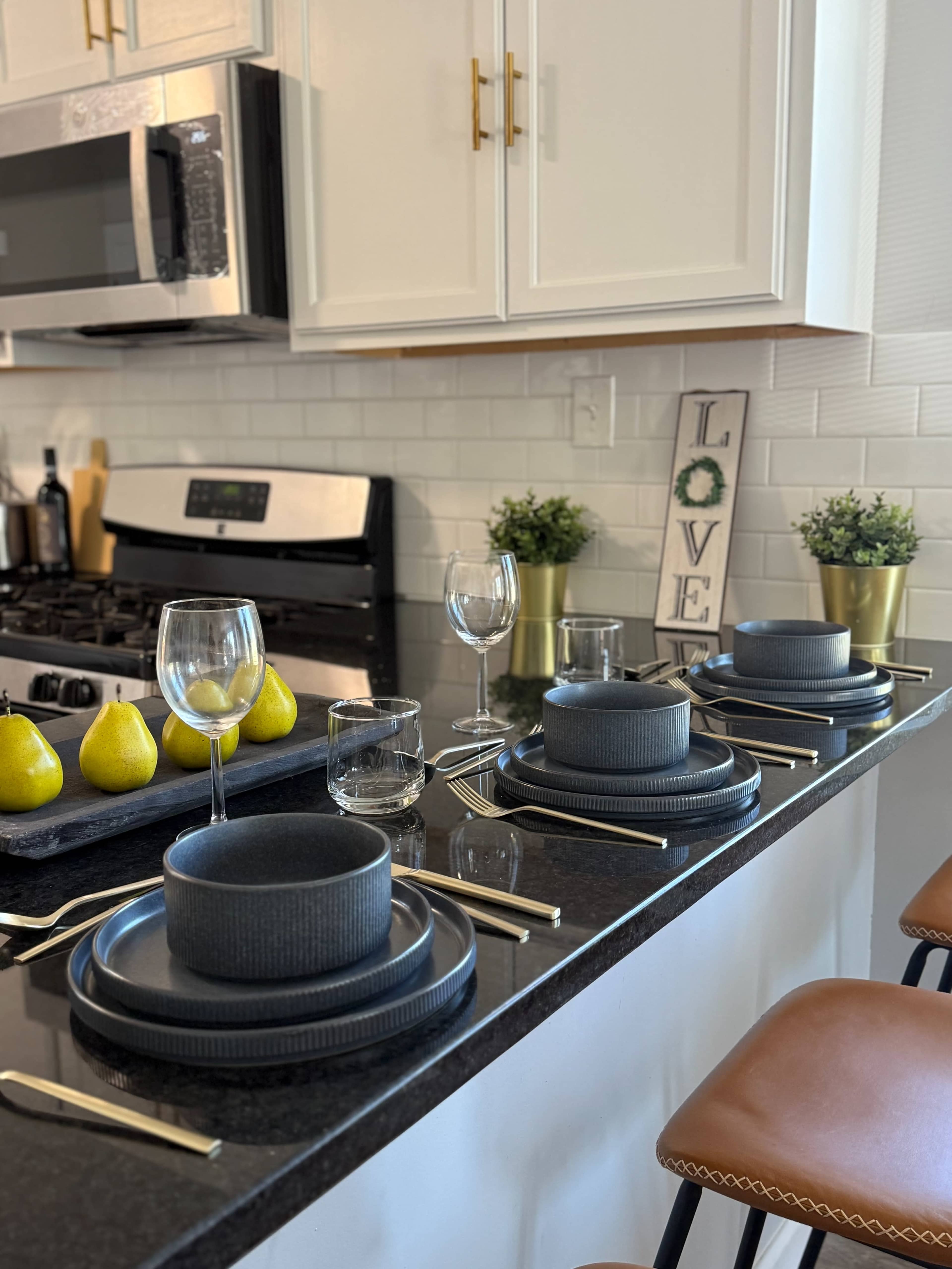 Entire home in Detroit with hot tub Image in Gratiot Woods, Detroit, MI