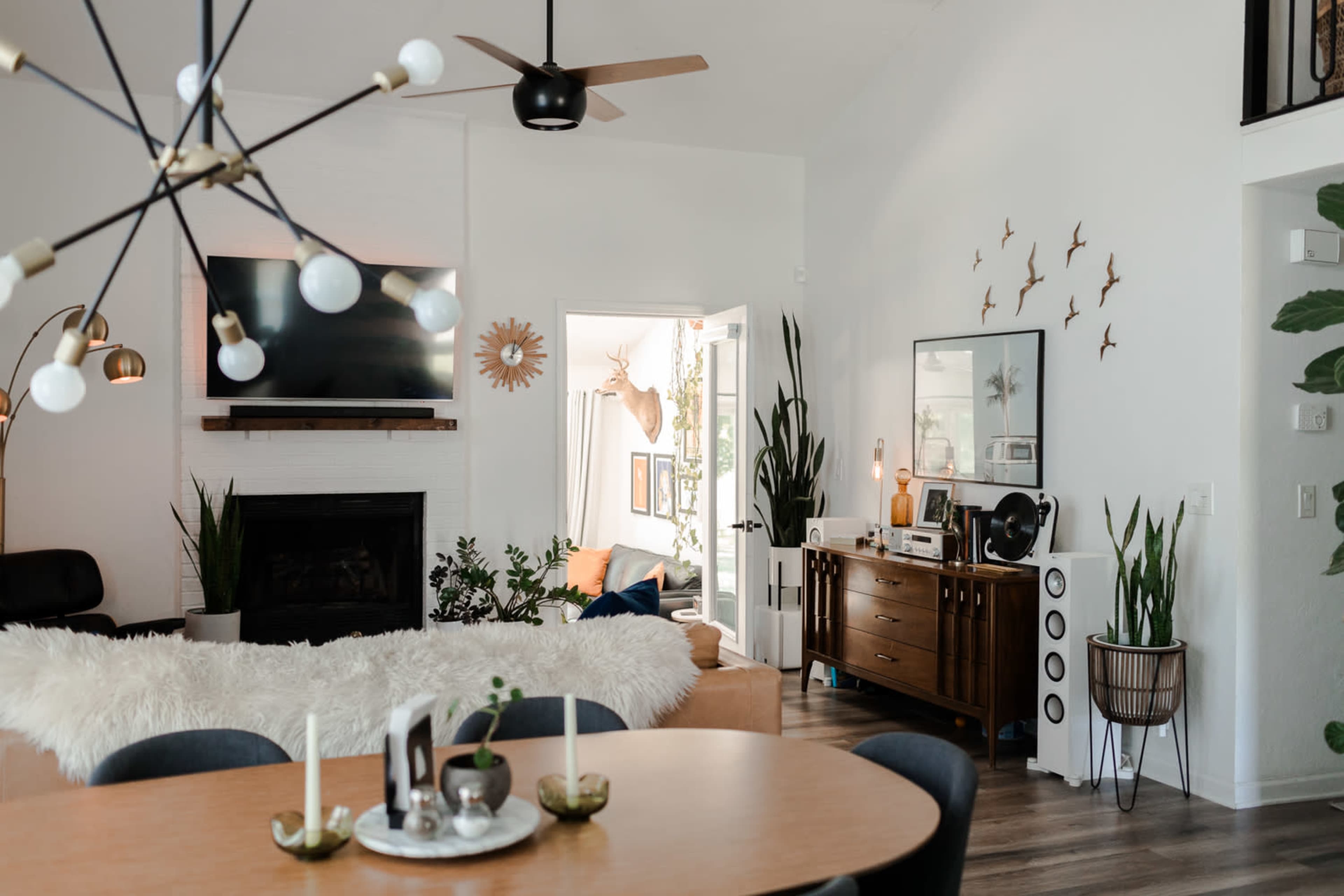 Midcentury Coastal Boho Home with photo studio Image in Mt. Juliet, Mount Juliet, TN