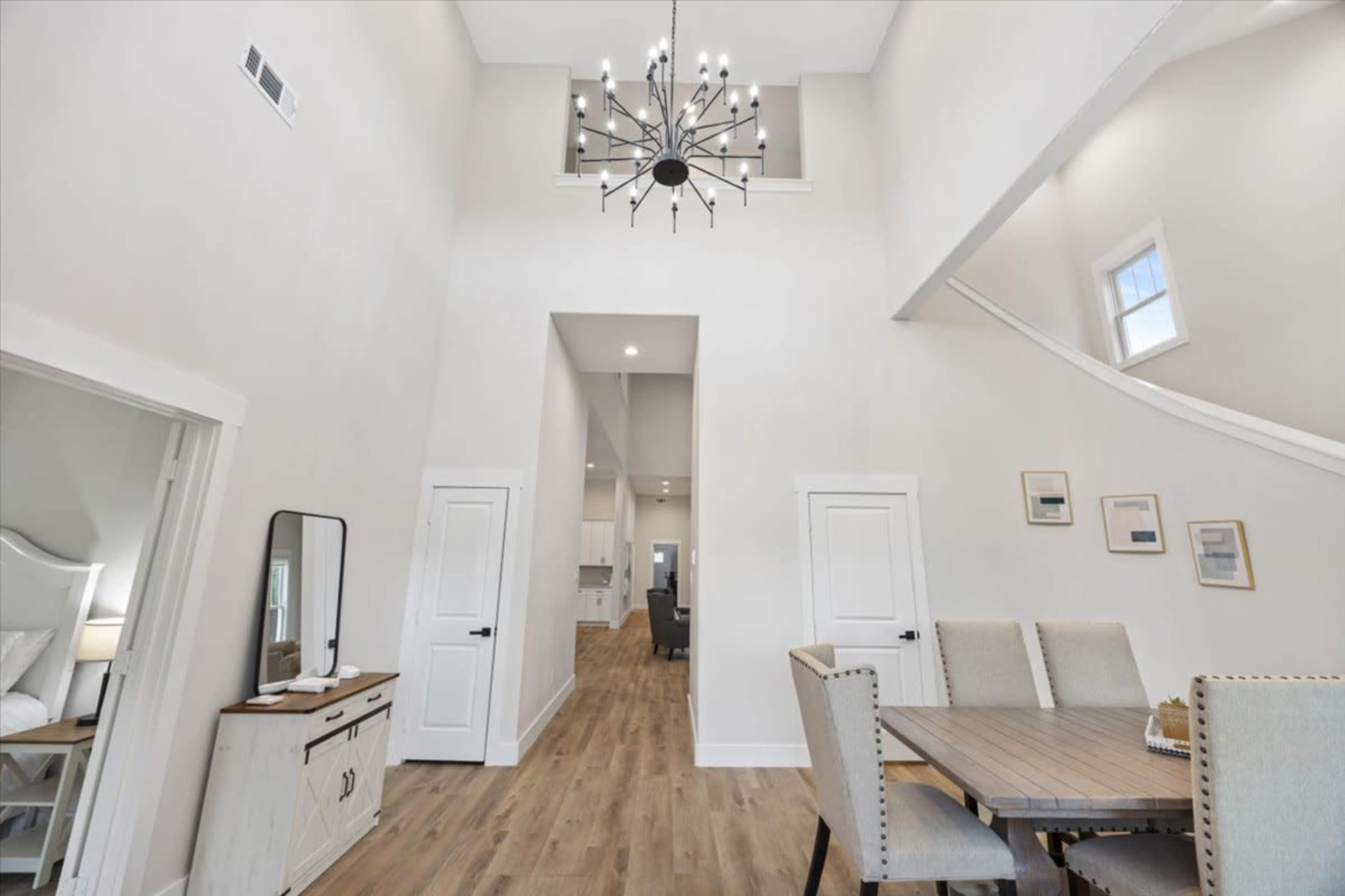 New Luxury Home in Dallas Historic District Image in South Boulevard/Park Row, Dallas, TX