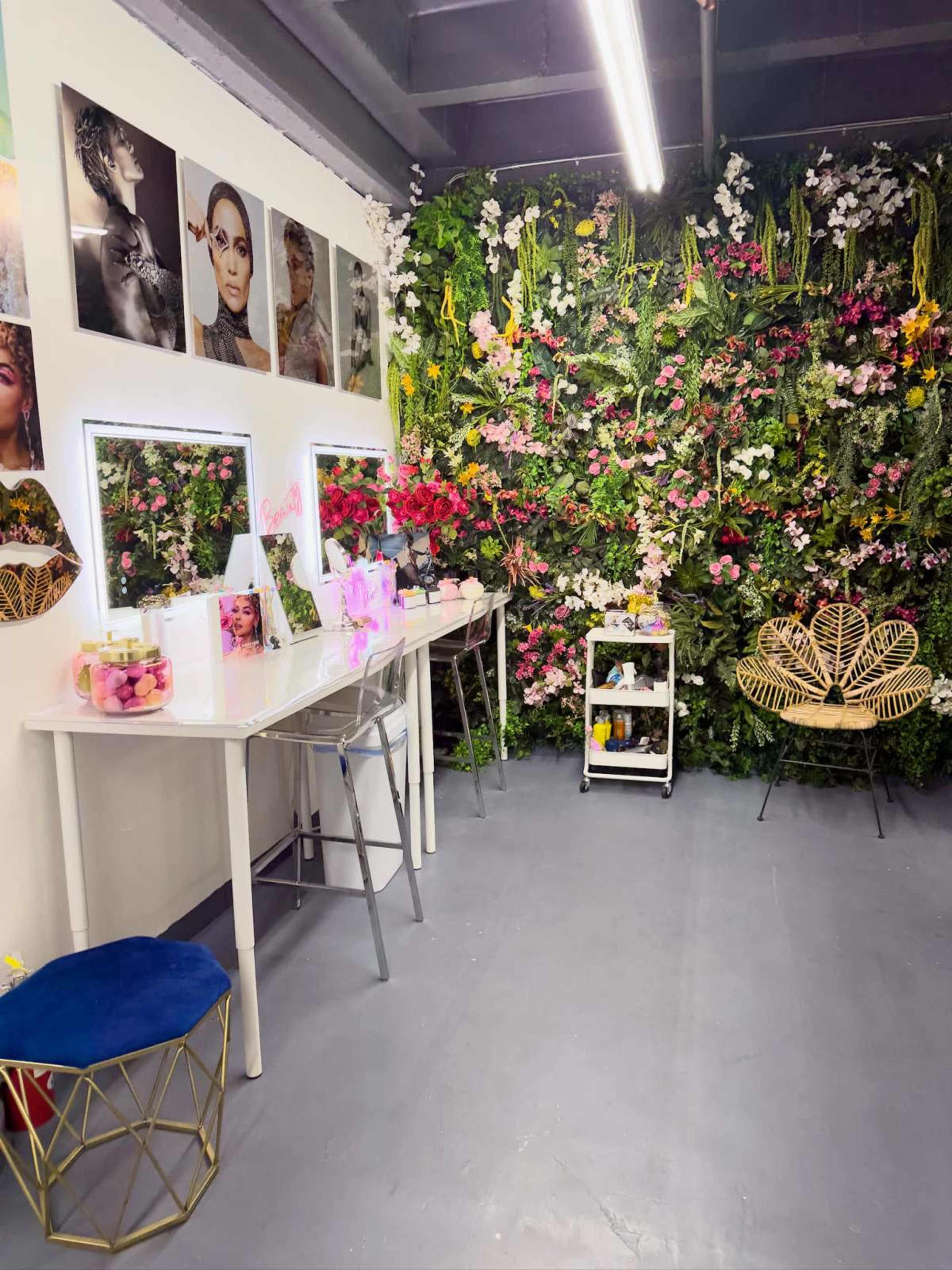 Golden Rose Studios (Spacious Downtown LA Photo/Video Studio) Image in South Los Angeles, Los Angeles, CA