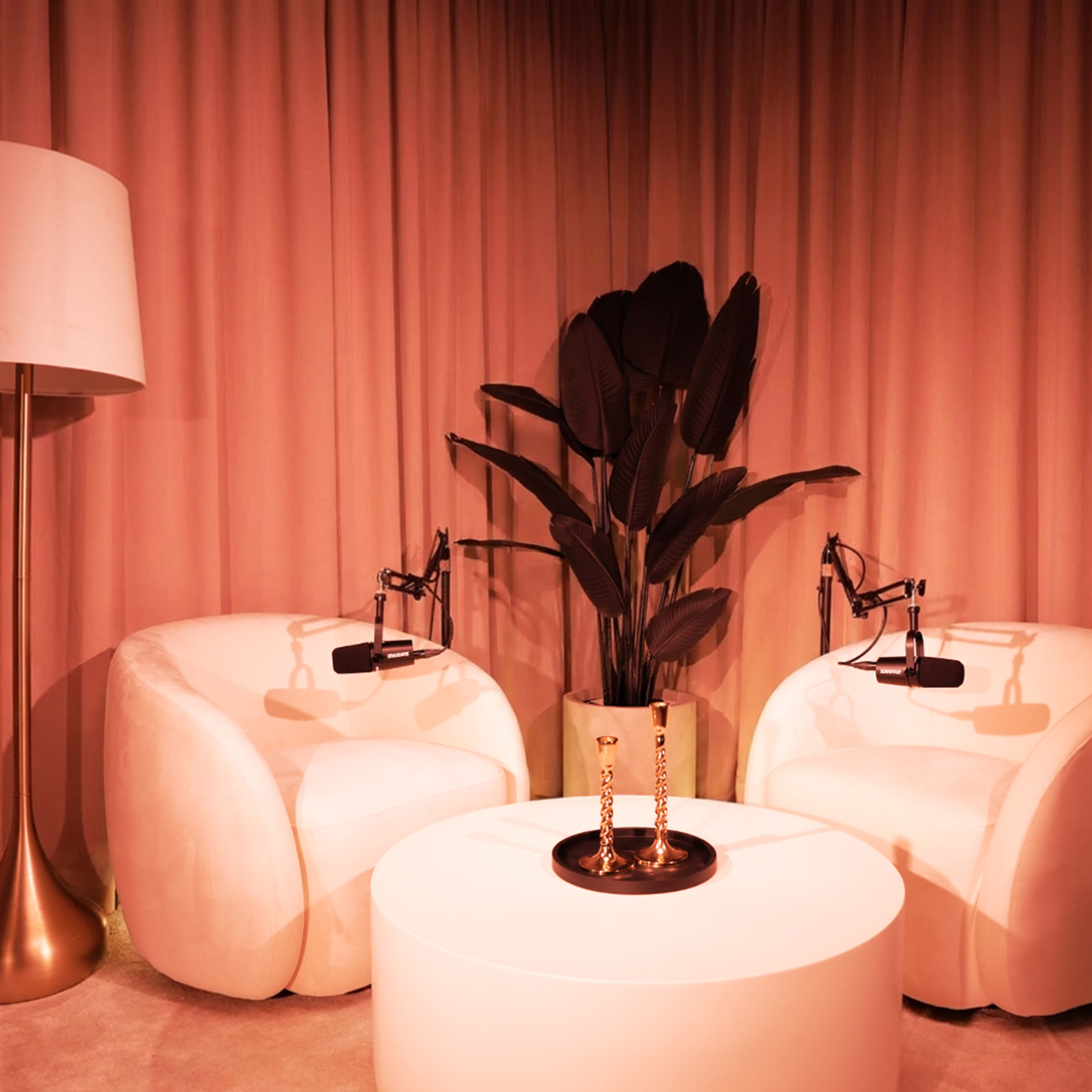 Podcast Studio Image in Woodland Hills, Woodland Hills, CA