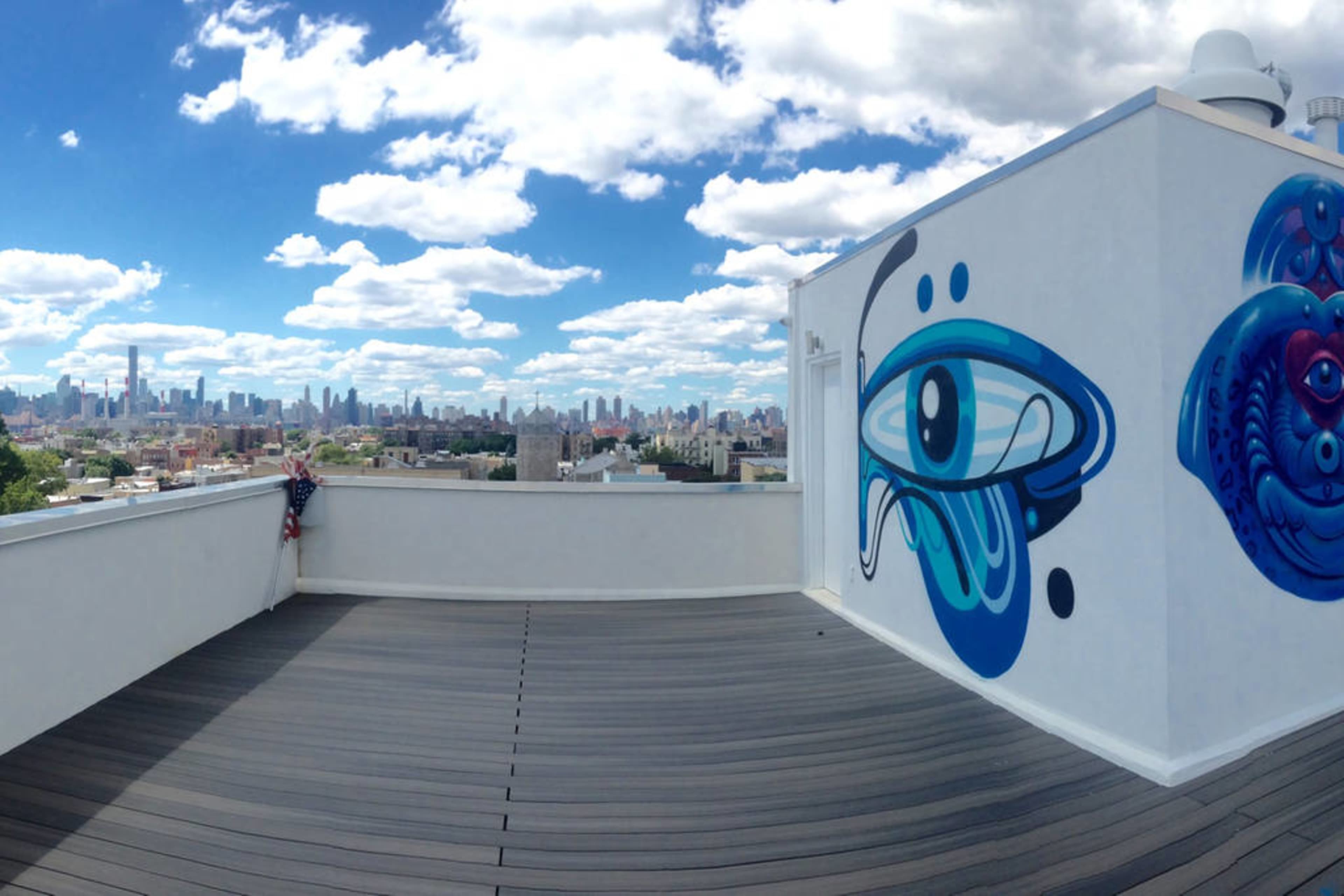 PentLoft w/ Hi-Fi Sound System & Lighting + 360 Roof City Views Image in Astoria, Astoria, NY