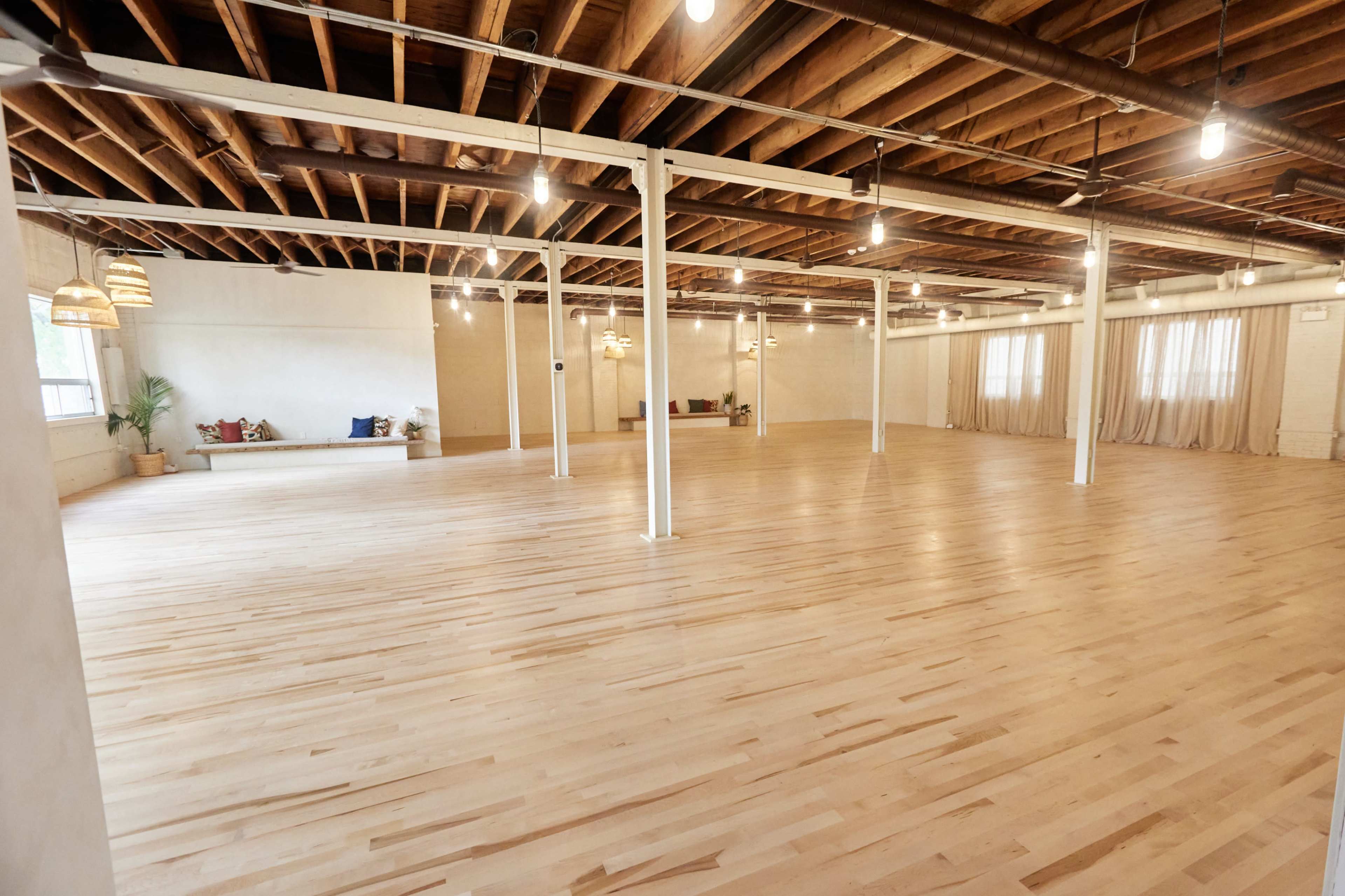 Boutique Fitness and Dance Studio Image in Leslieville, Toronto, ON