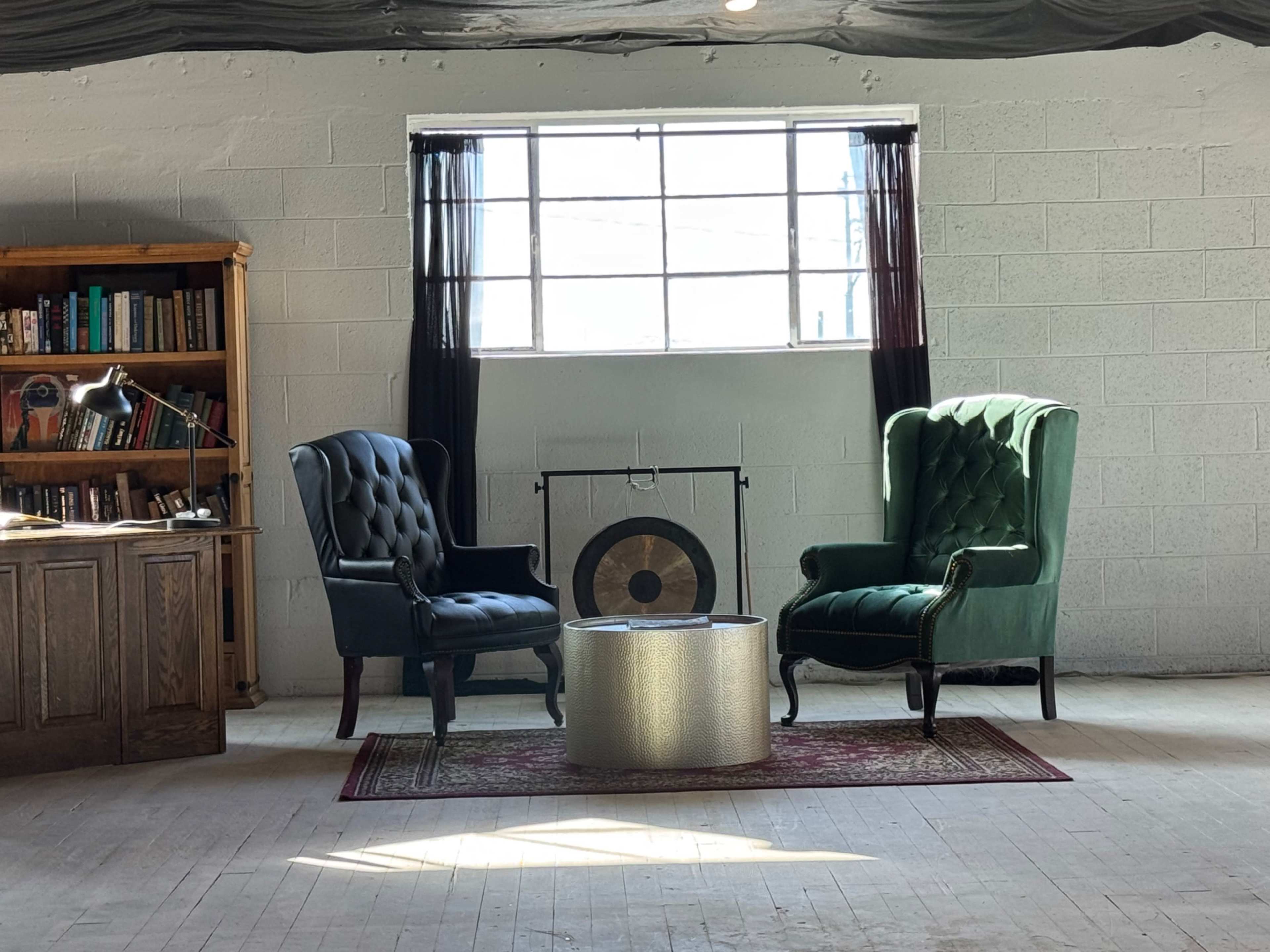 vintage downtown loft with natural light Image in Central City, phx, AZ