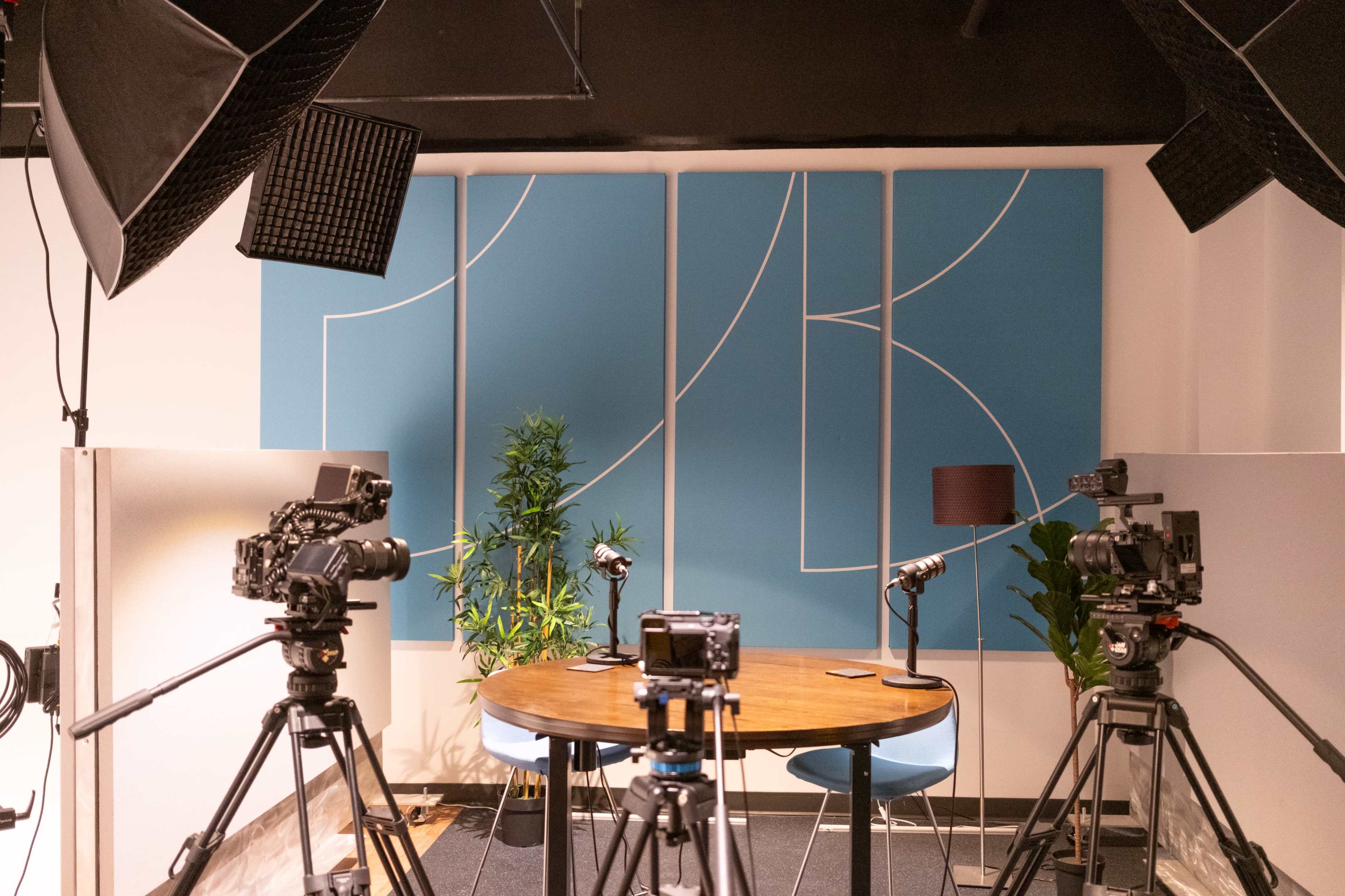 Burlington Production Studio for Video, Podcast & Photography Image in Burlington, Burlington, ON