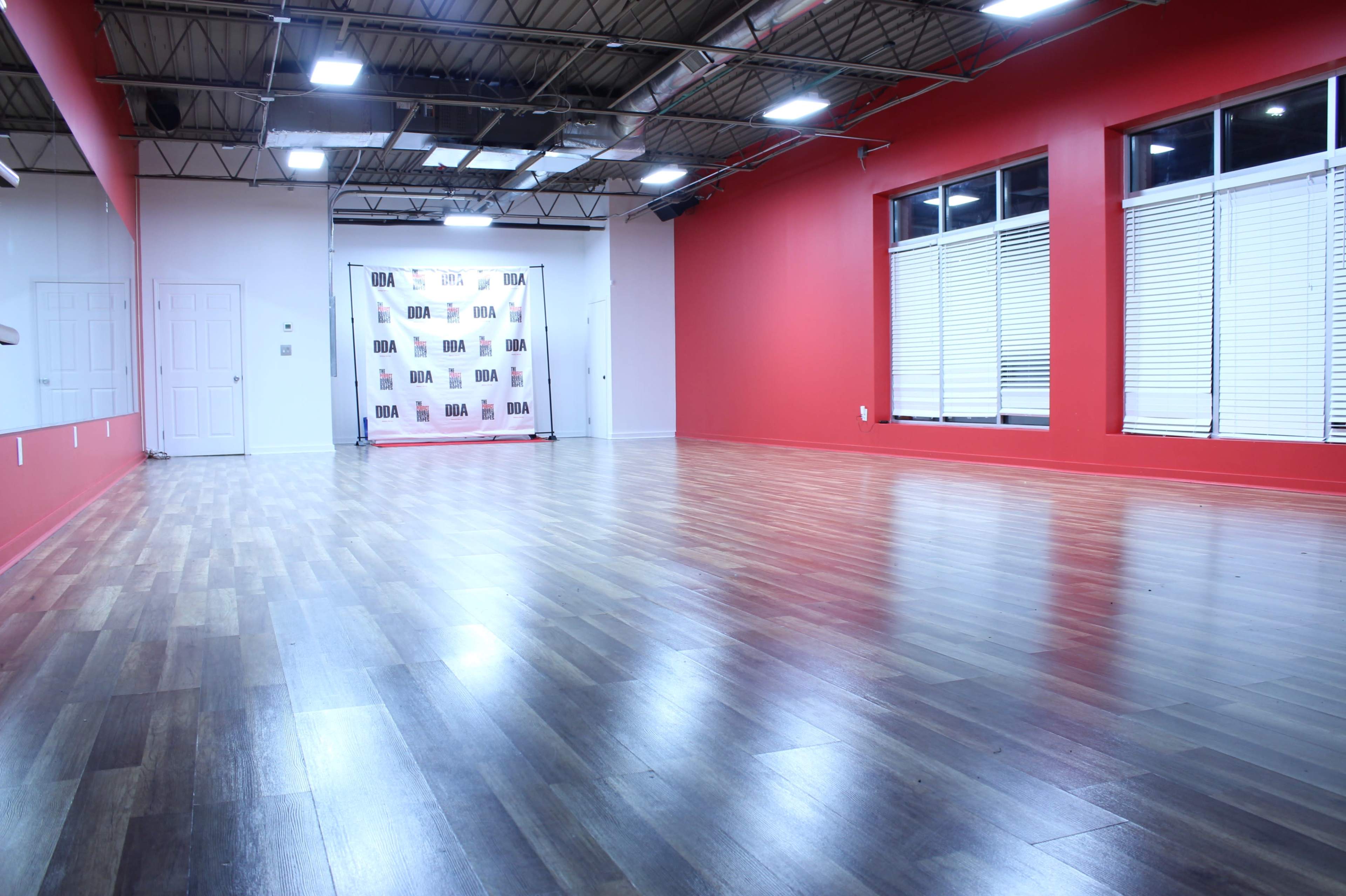 Spacious NW Atlanta Dance Studio Image in Riverside, Atlanta, GA