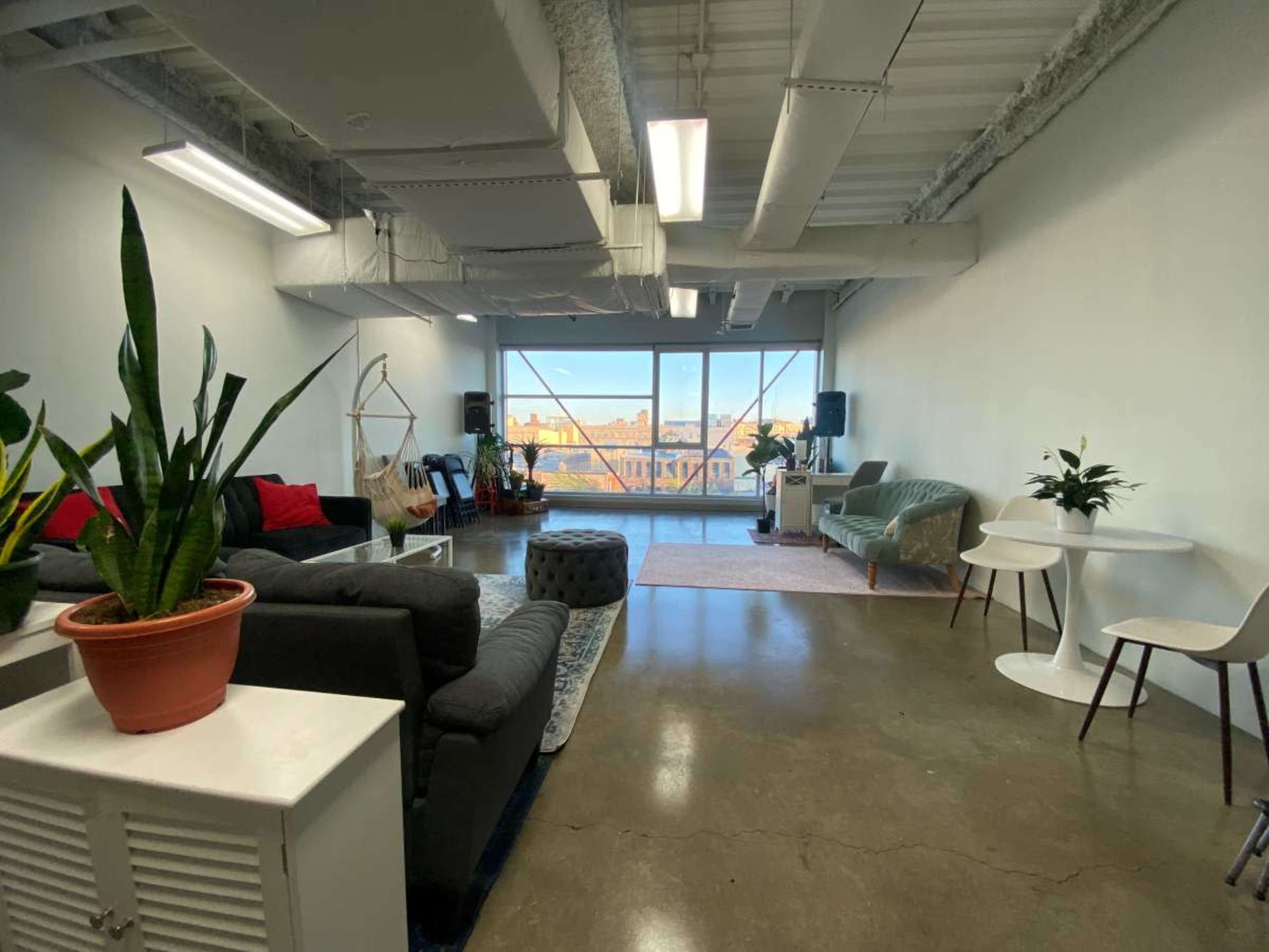 Spacious East Williamsburg Loft with Natural Light Image in Bushwick, Brooklyn, NY