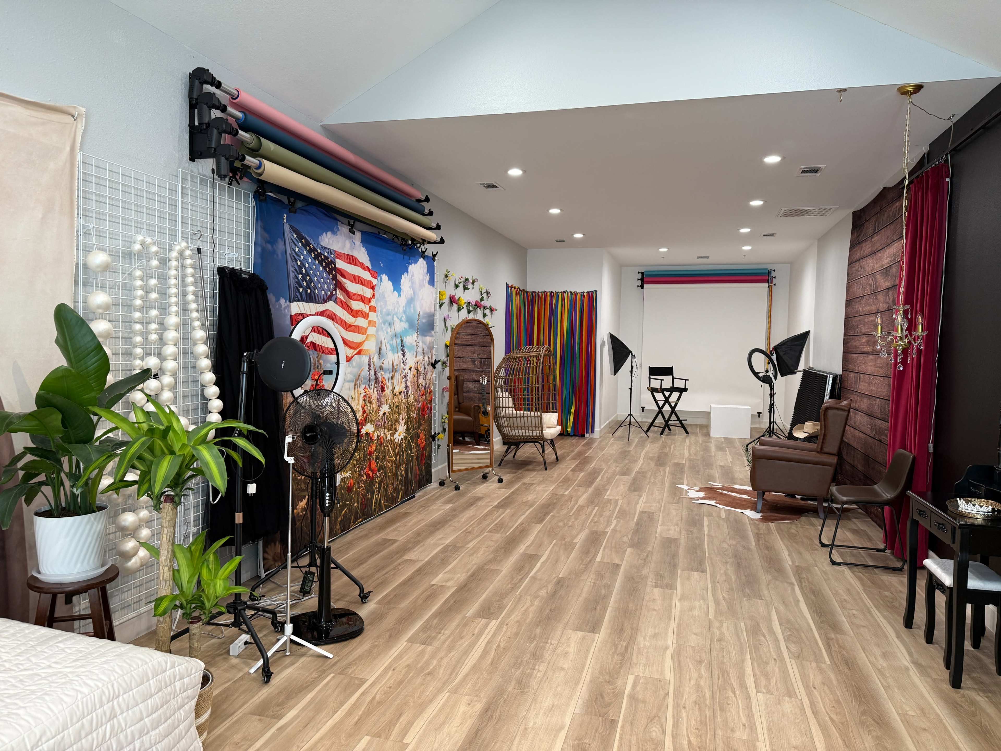 The Woodlands/ Spring Creative Studio Image in Houston, Spring, TX