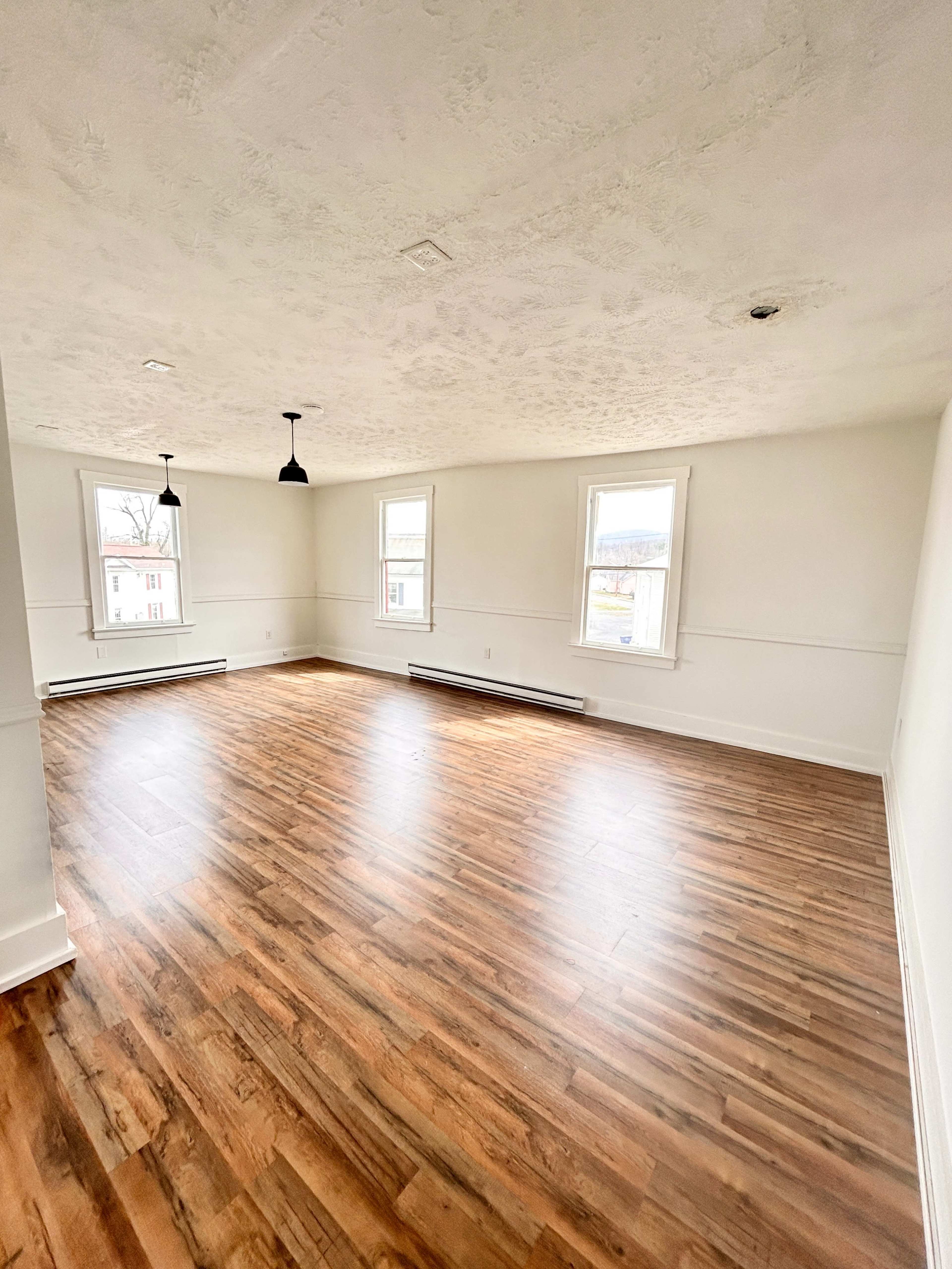 Natural Light Studio in Front Royal - Room #1 Image in Front Royal, Front Royal, VA