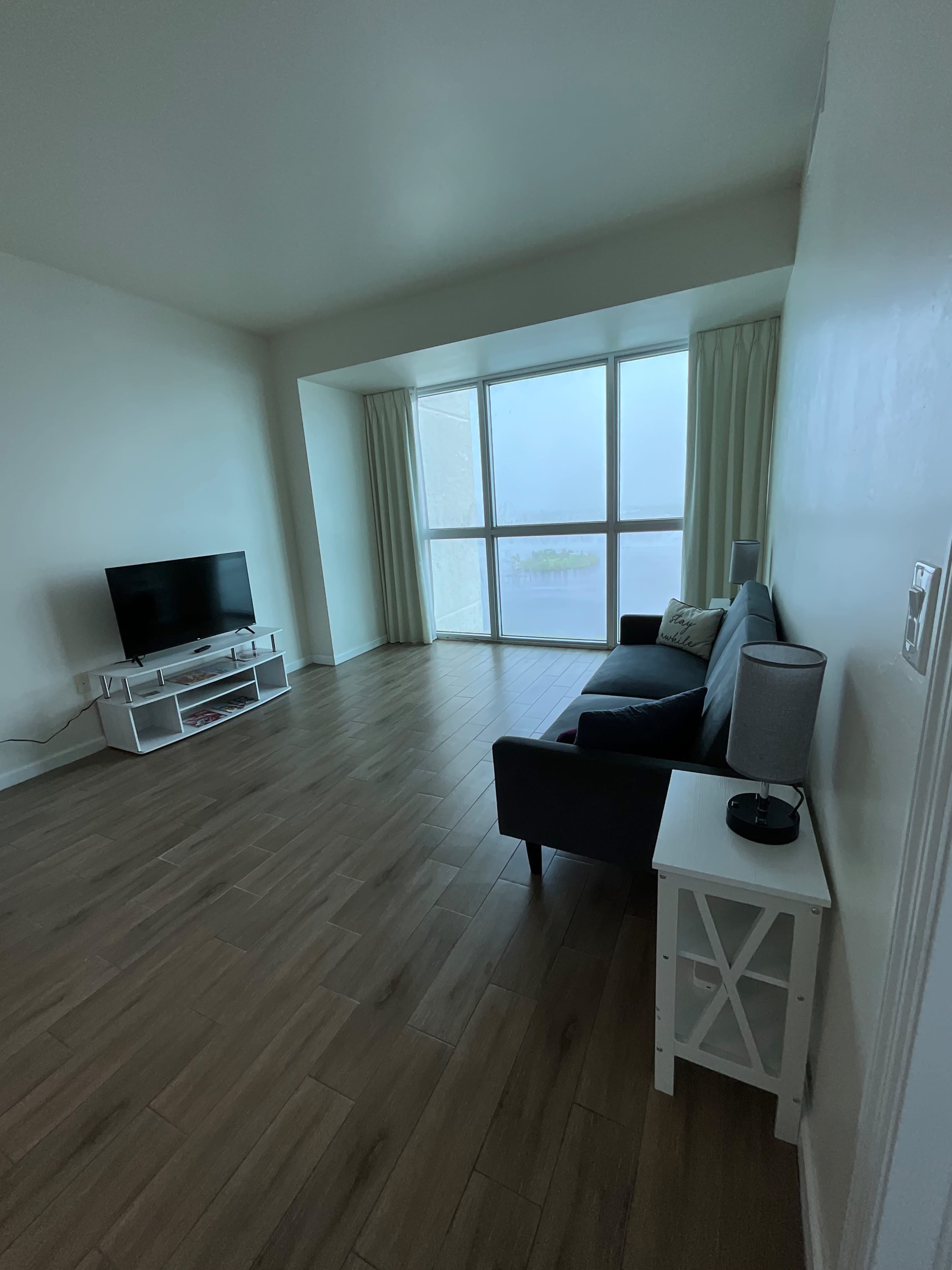 Bright Modern Waterfront Penthouse | Content Creator Friendly Image in Fort Myers, Fort Myers, FL