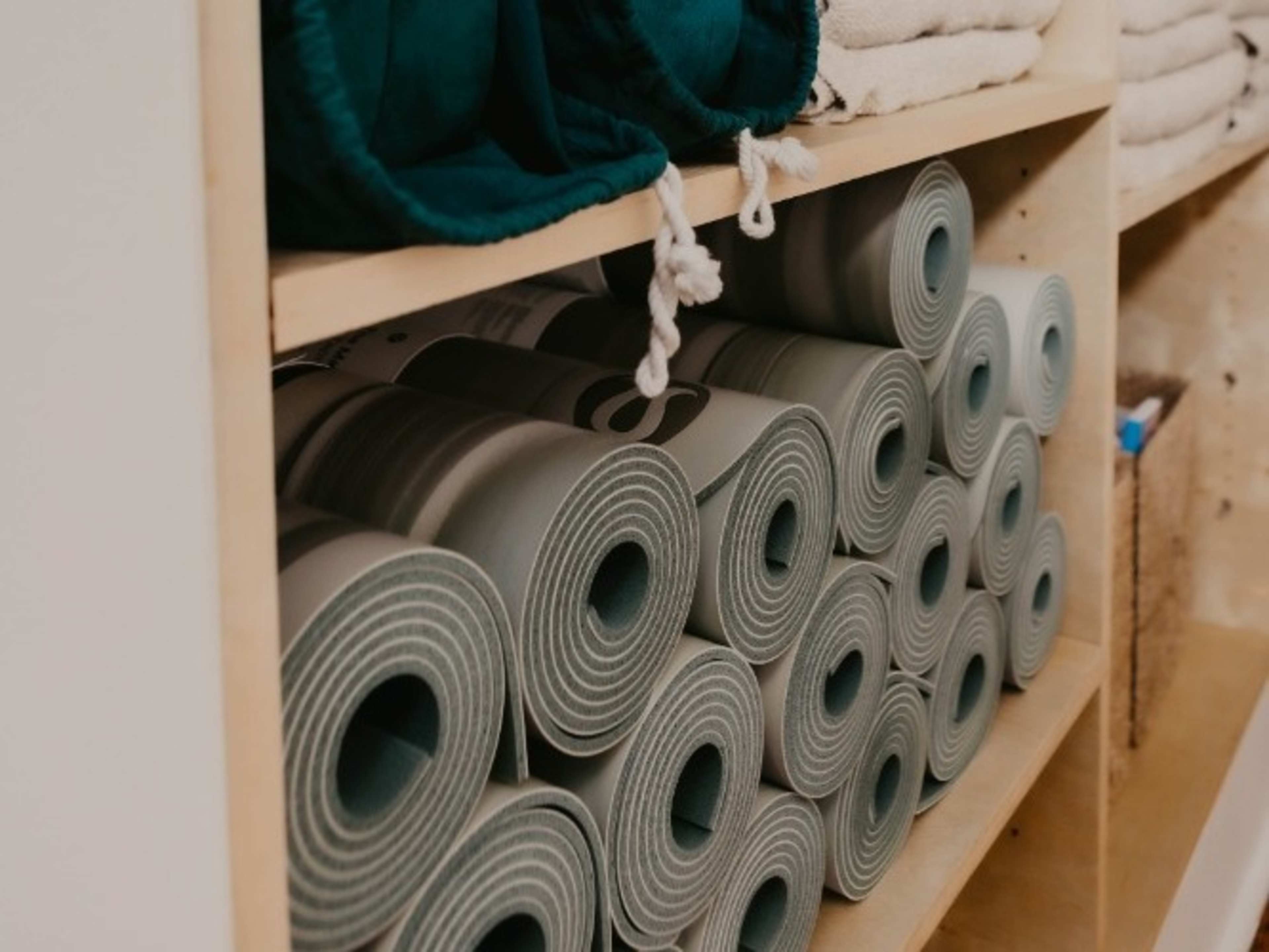 High Quality Yoga Mat Rental
