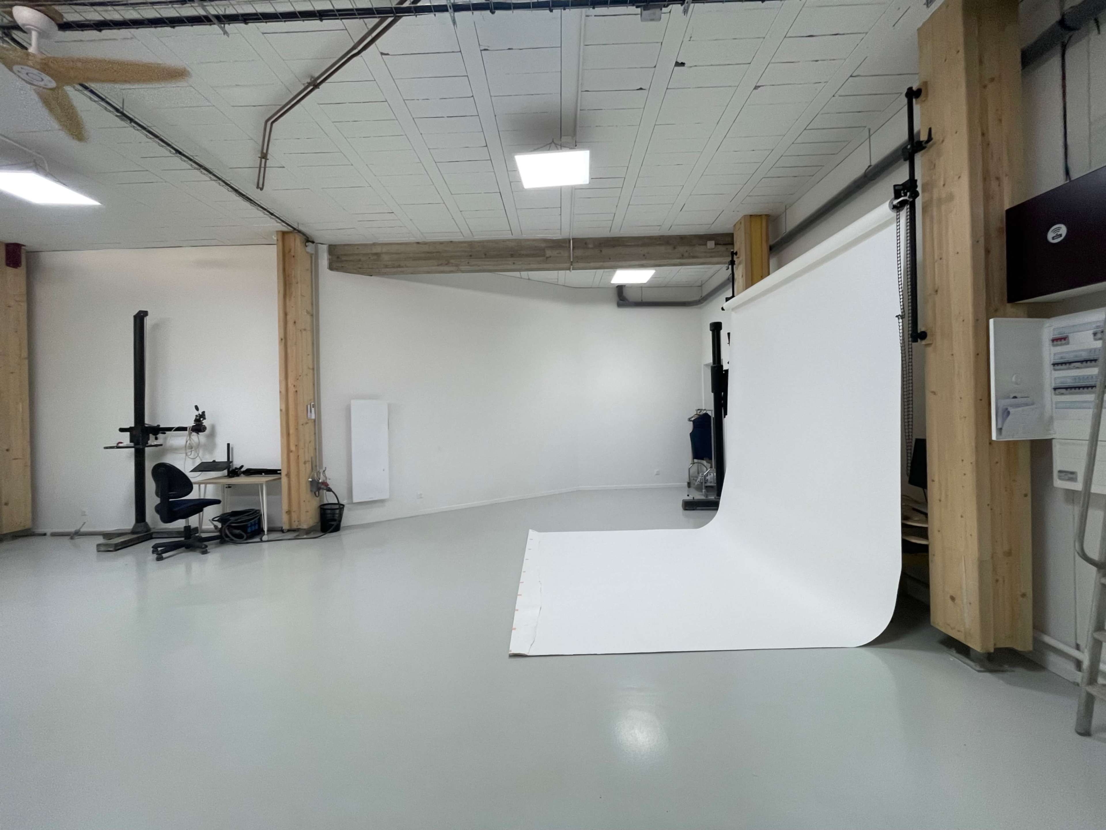 Studio de 75M2 neuf Image in , bagnolet