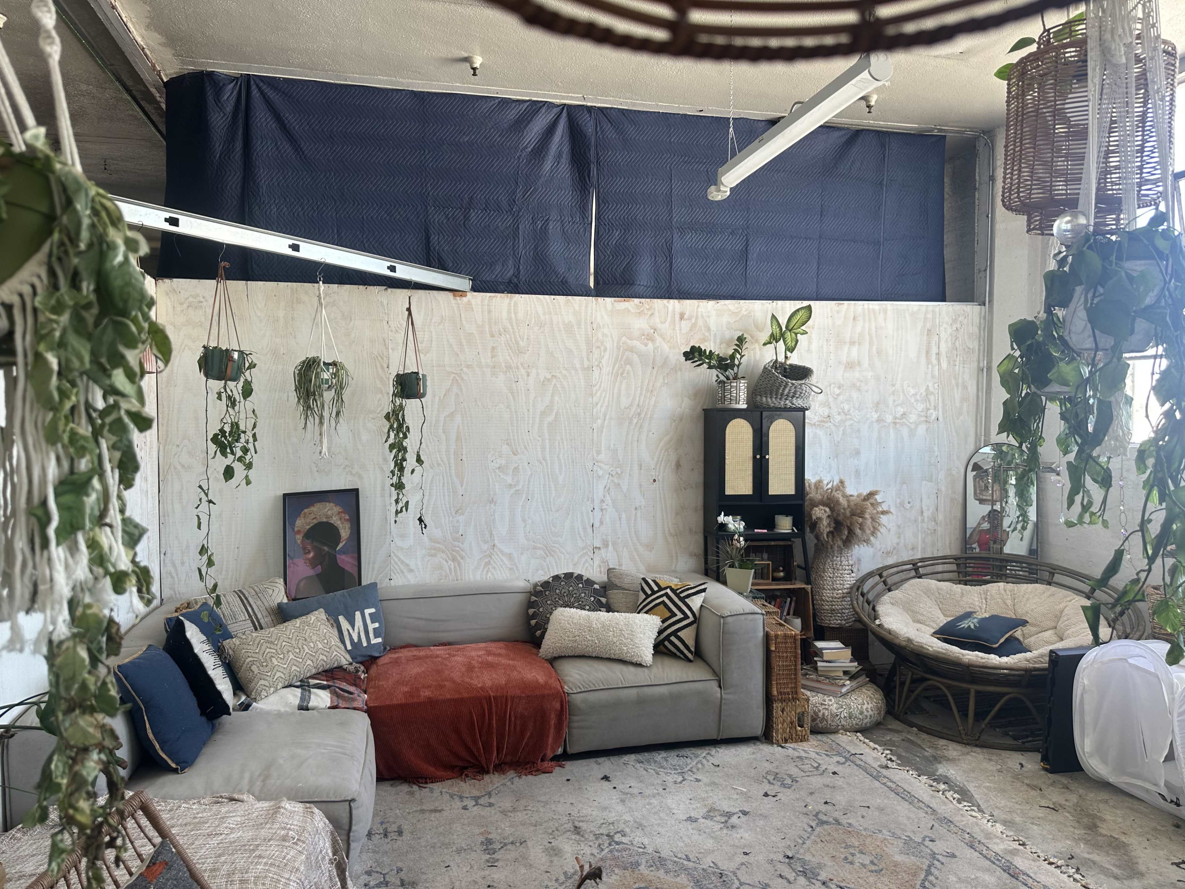 Natural Daylight Creative Loft | Podcast Room, Photo & Intimate Events | Warehouse Building Image in South Los Angeles, Los Angeles, CA