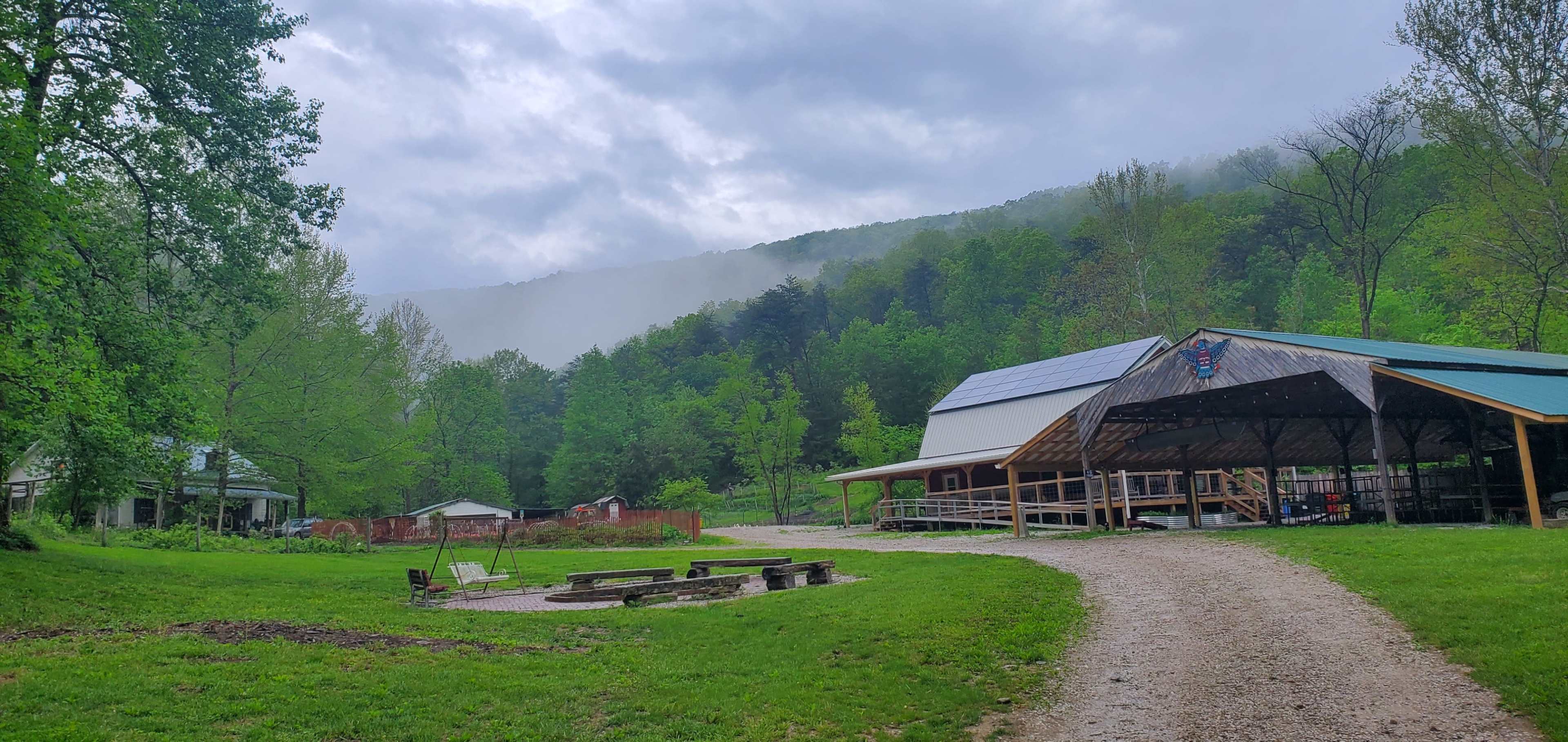 Outdoor Pavilion on a Hundred-Acre Farm Image in , Berea, KY