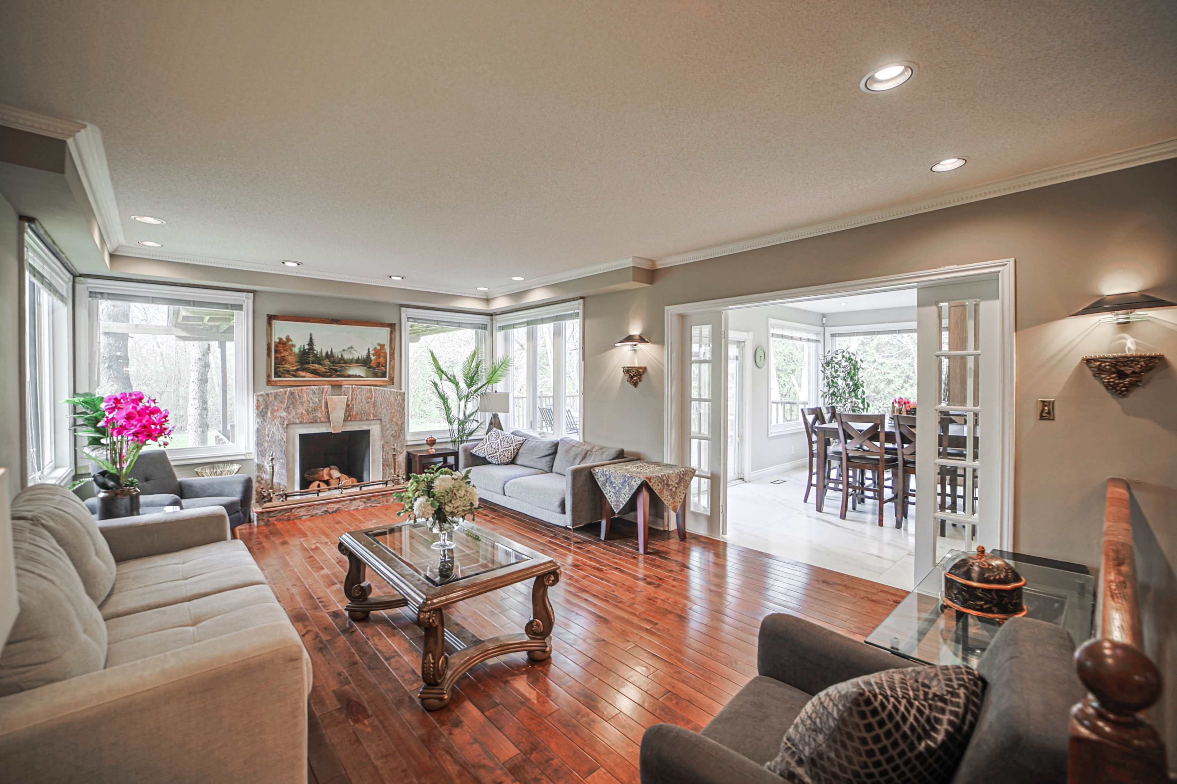 Elegant 6-Bedroom Richmond Hill Home With Entertainment Basement – Film & Lifestyle Shoot Friendly Image in Richmond Hill, Richmond Hill, ON