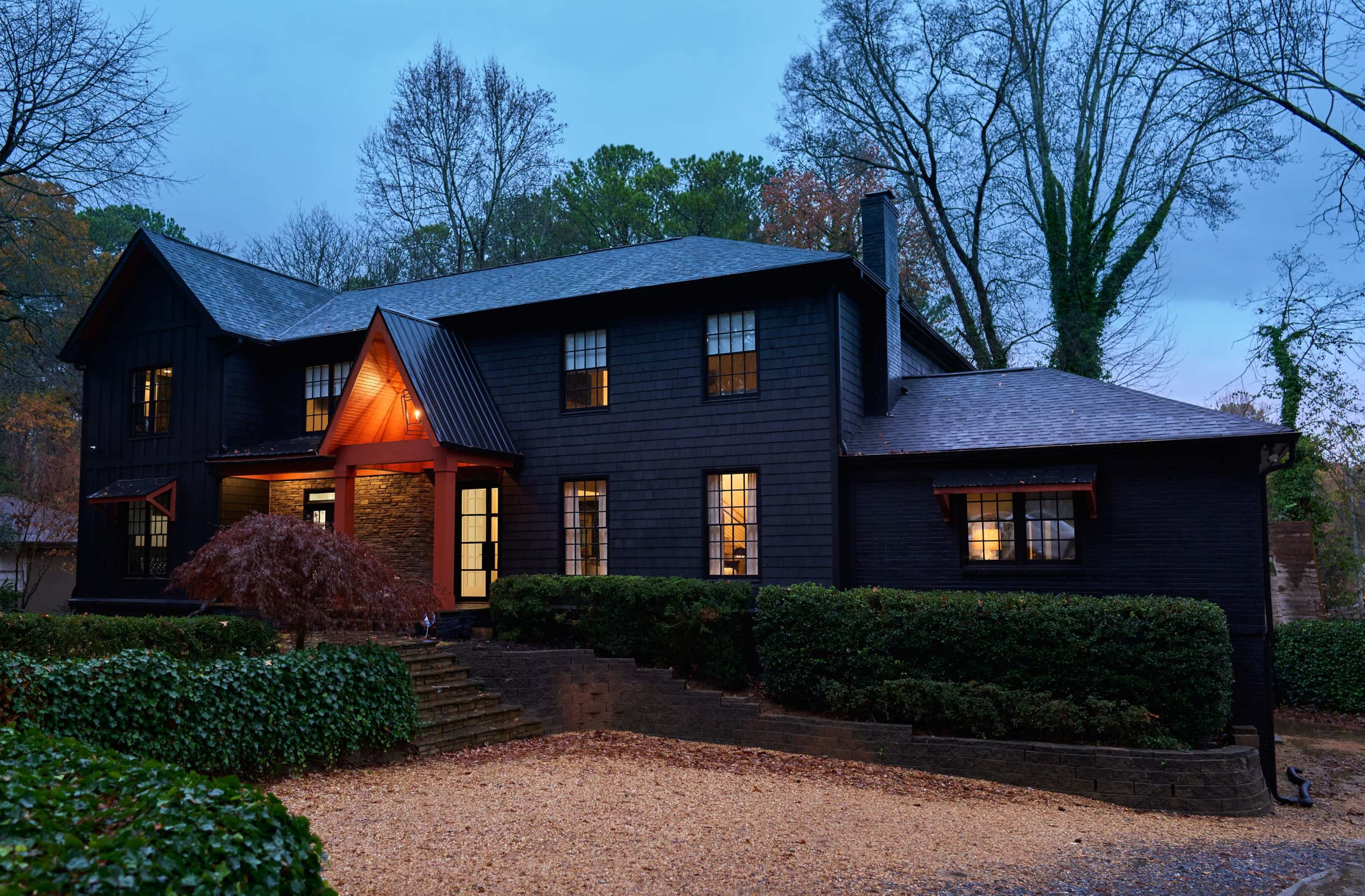 Luxurious Black House in Buckhead Atlanta Image in Buckhead, Atlanta, GA